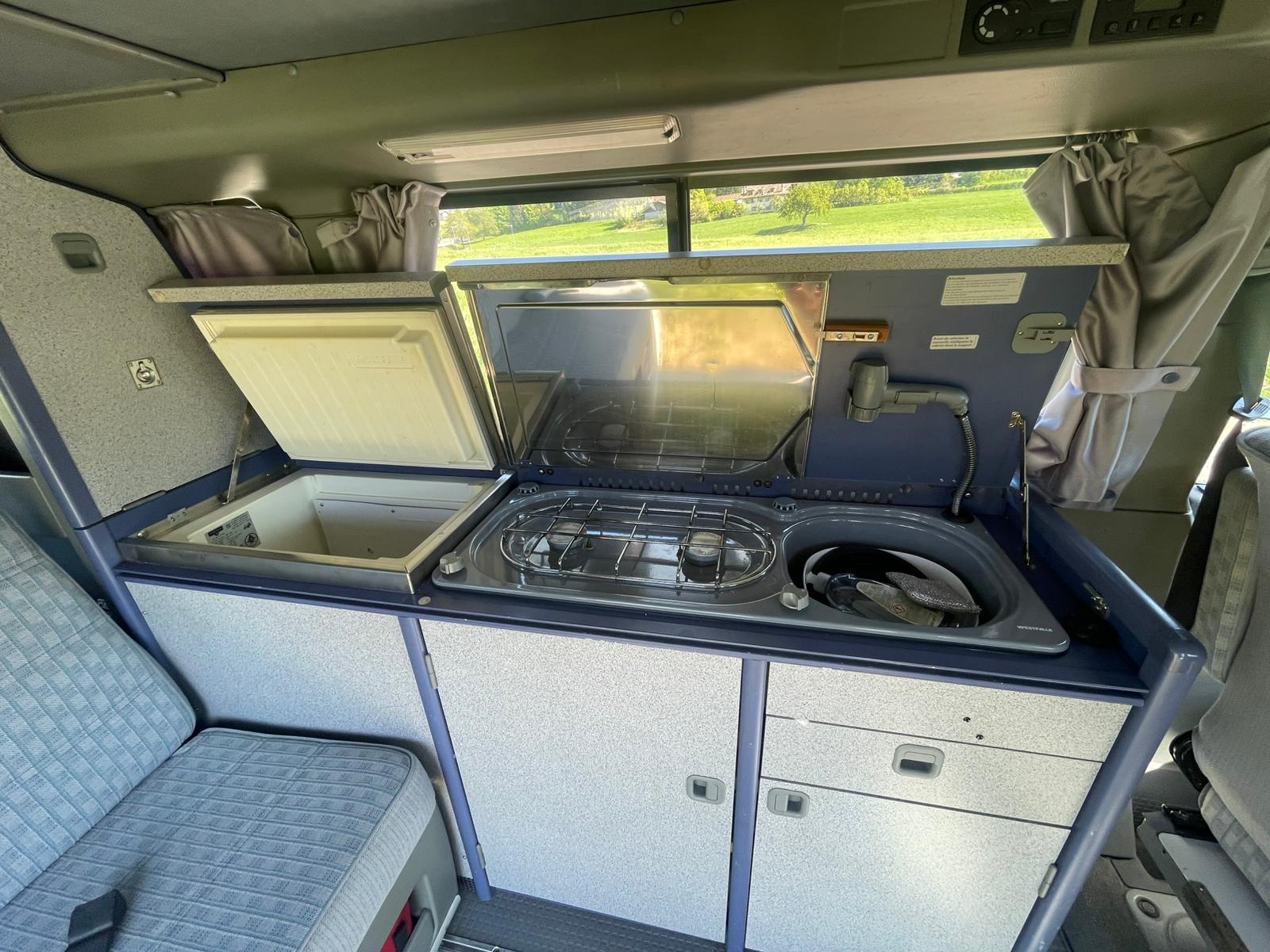 VW Van T4 aménagé Westfalia d'origine-image-4