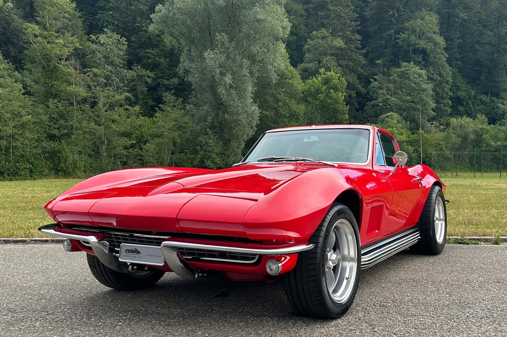 CHEVROLET Corvette C2 Sting Ray-image-1