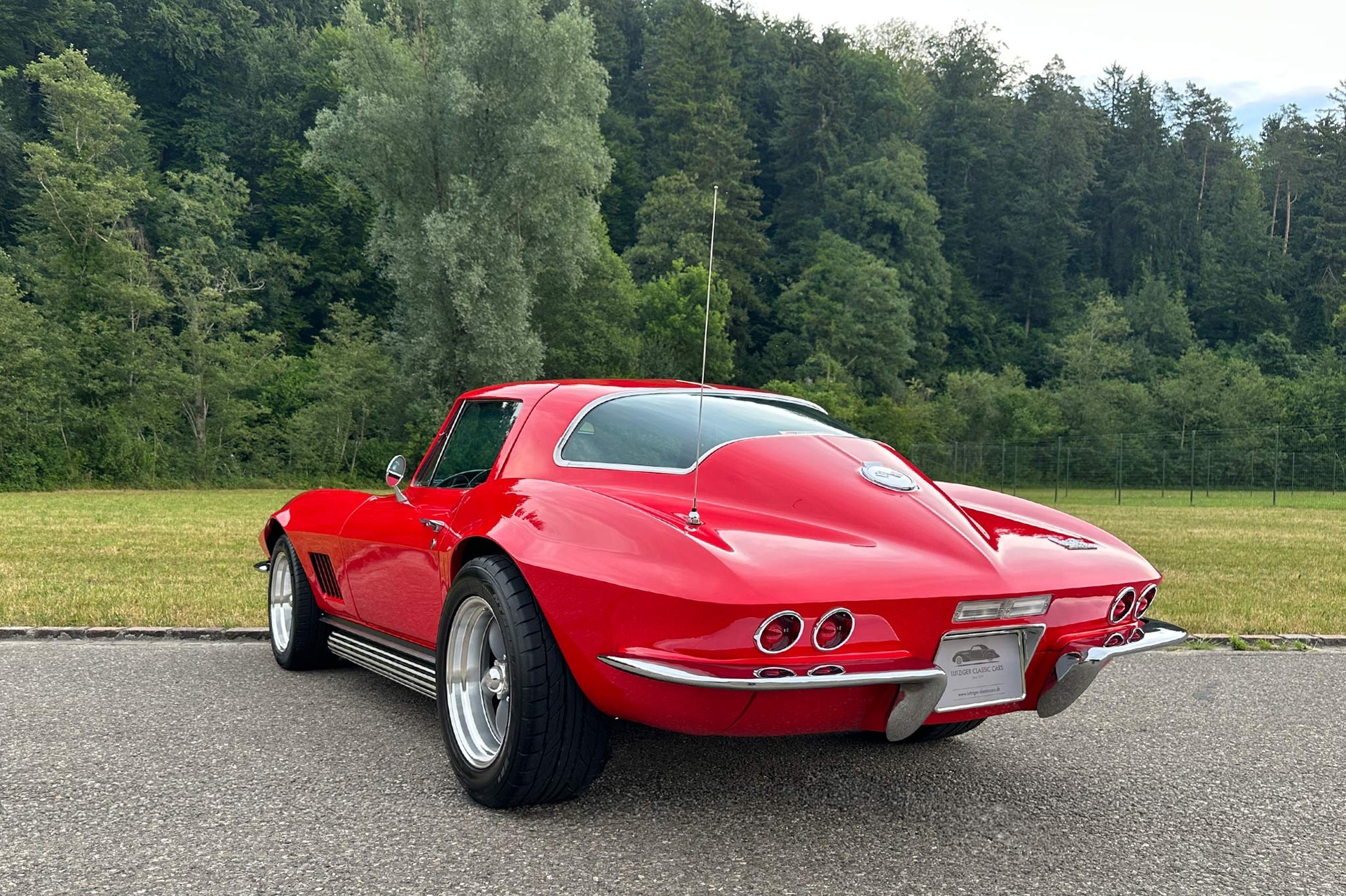 CHEVROLET Corvette C2 Sting Ray-image-7