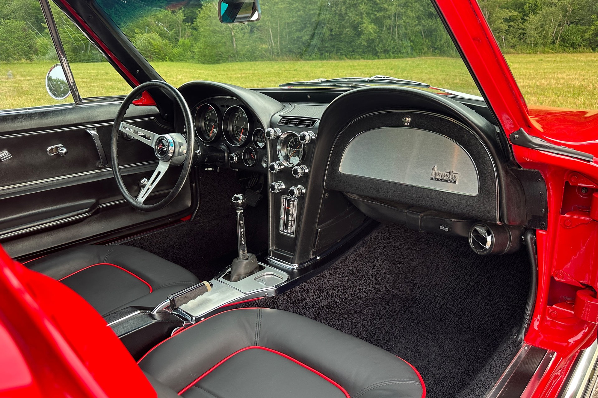CHEVROLET Corvette C2 Sting Ray-image-11