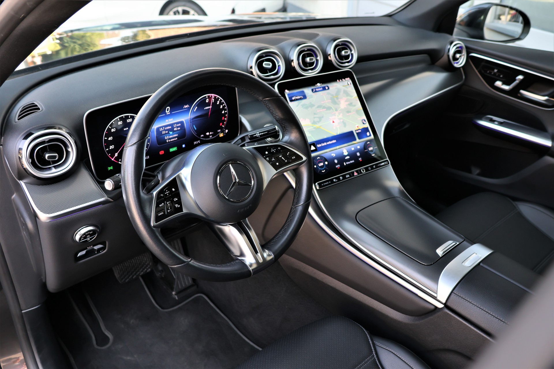 MERCEDES-BENZ GLC Coupé 300 de 4Matic 9G-Tronic (CH)-image-9