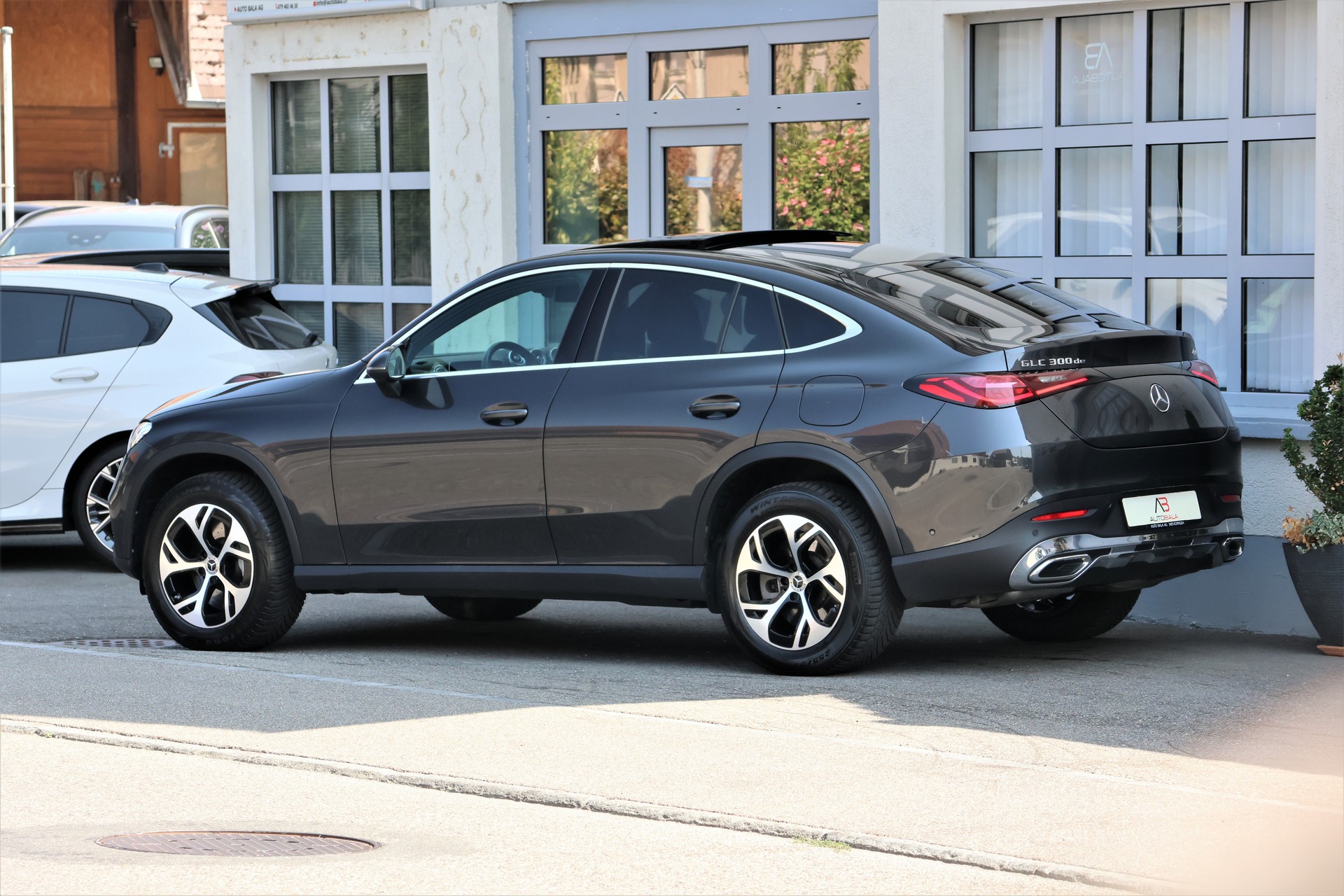 MERCEDES-BENZ GLC Coupé 300 de 4Matic 9G-Tronic (CH)-image-4