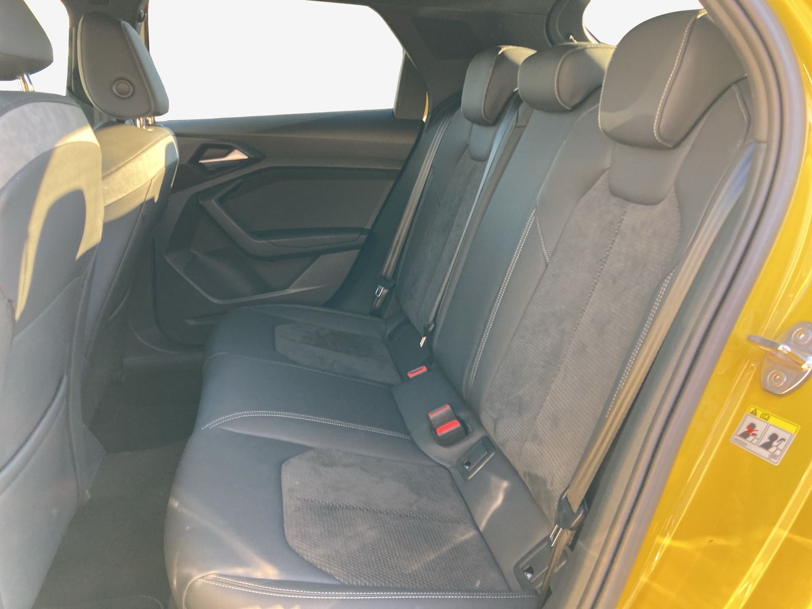 AUDI A1 allstreet 35 TFSI S-tronic-image-11
