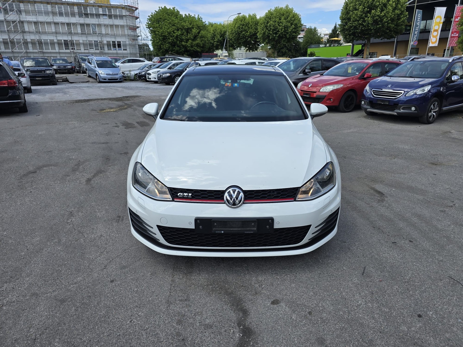 VW Golf 2.0 TSI GTI-image-0