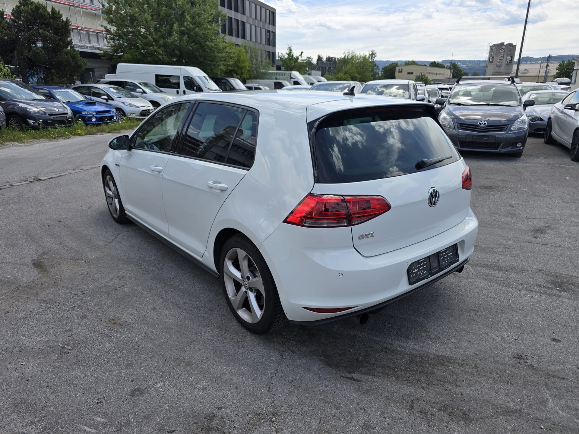 VW Golf 2.0 TSI GTI-image-6