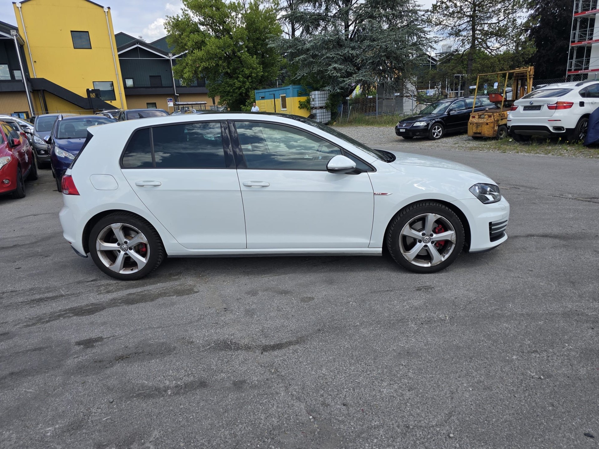 VW Golf 2.0 TSI GTI-image-5