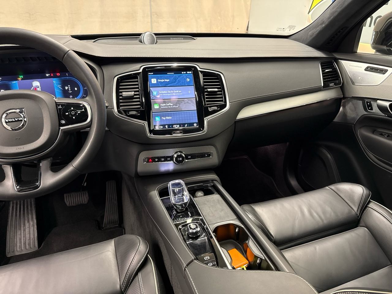 VOLVO XC90 B5 Diesel Mild Hybrid AWD Ultimate Bright Geartronic-image-7