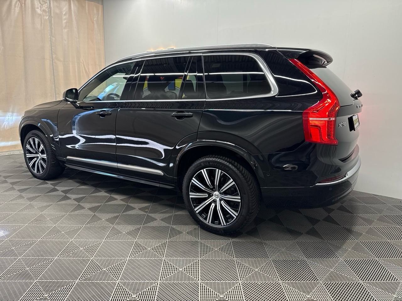 VOLVO XC90 B5 Diesel Mild Hybrid AWD Ultimate Bright Geartronic-image-1