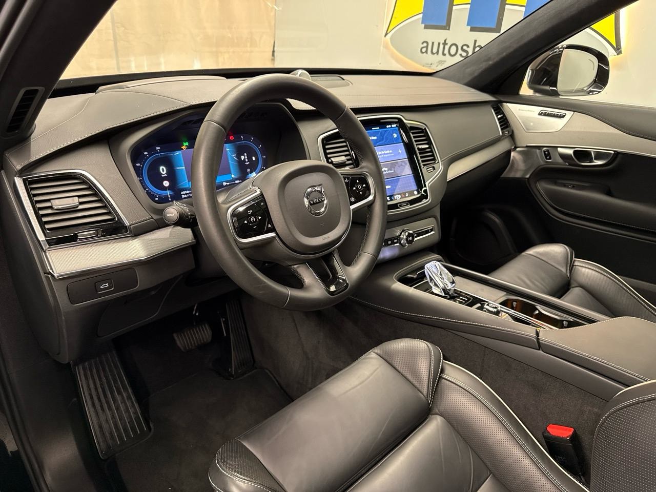 VOLVO XC90 B5 Diesel Mild Hybrid AWD Ultimate Bright Geartronic-image-2