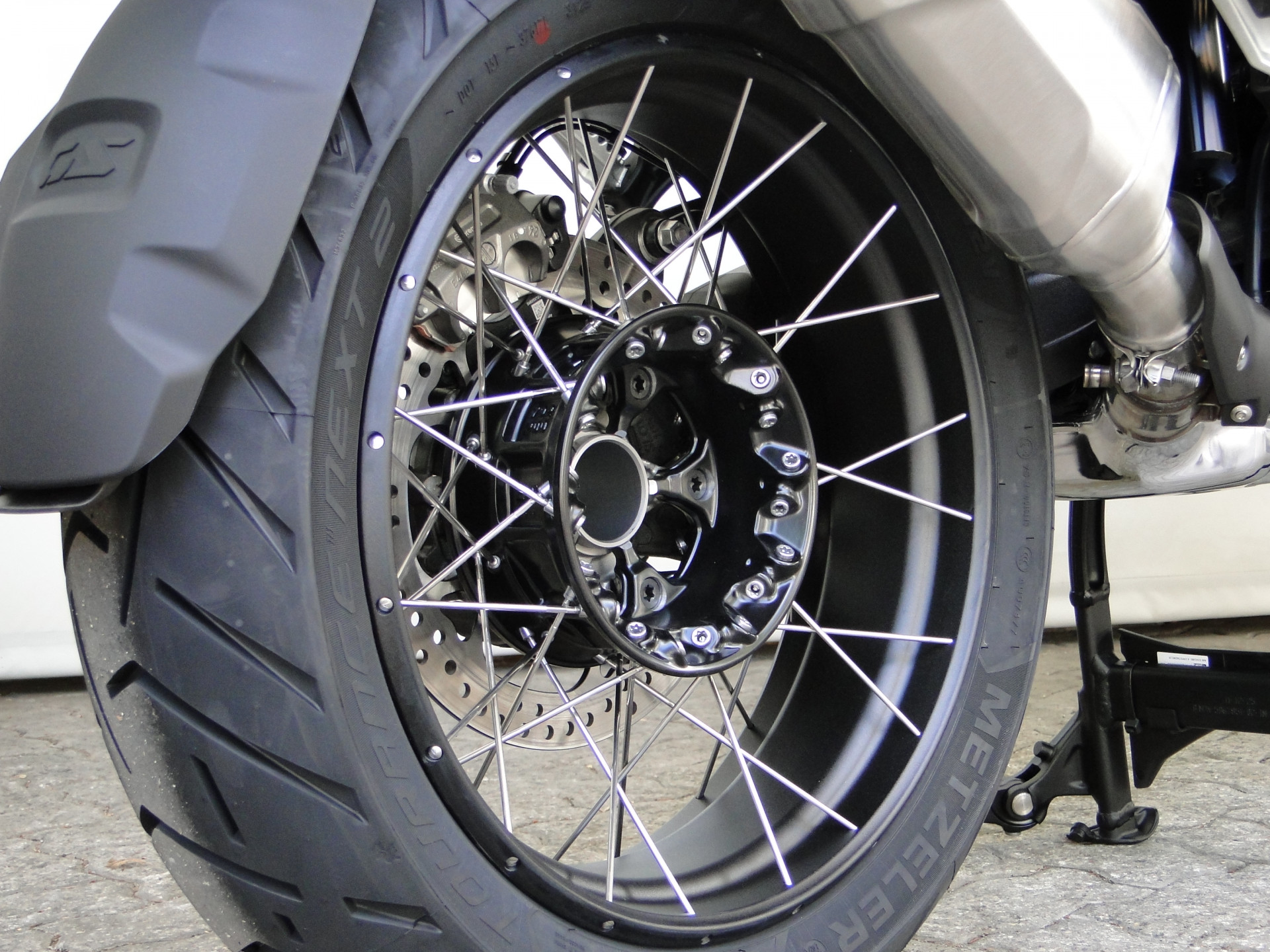 BMW R 1300 GS Adventure BOXER BONUS CHF 1'500.- & 2.9% LEASING-image-7