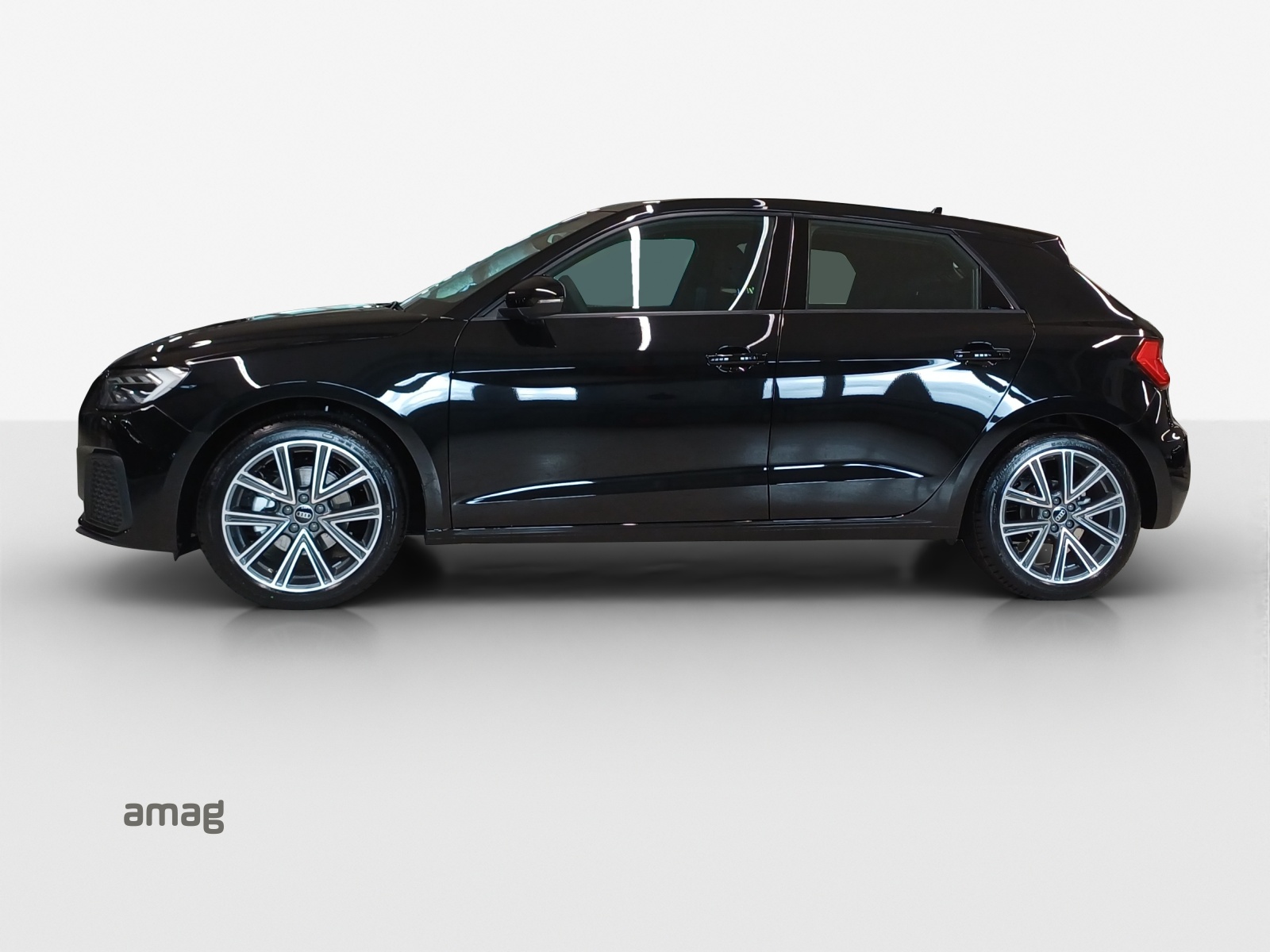 AUDI A1 Sportback 30 TFSI Attraction S-tronic-image-1