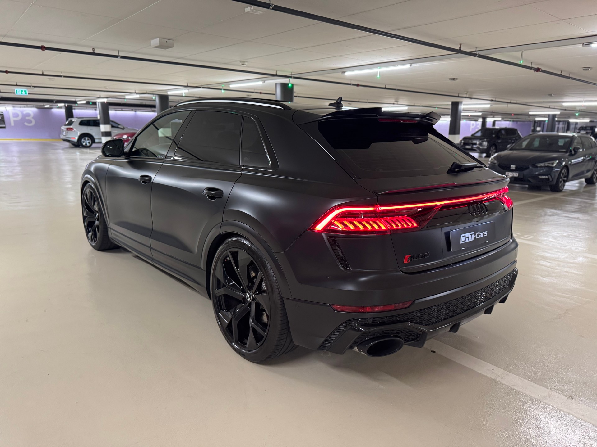 AUDI RSQ8 quattro tiptronic-image-2