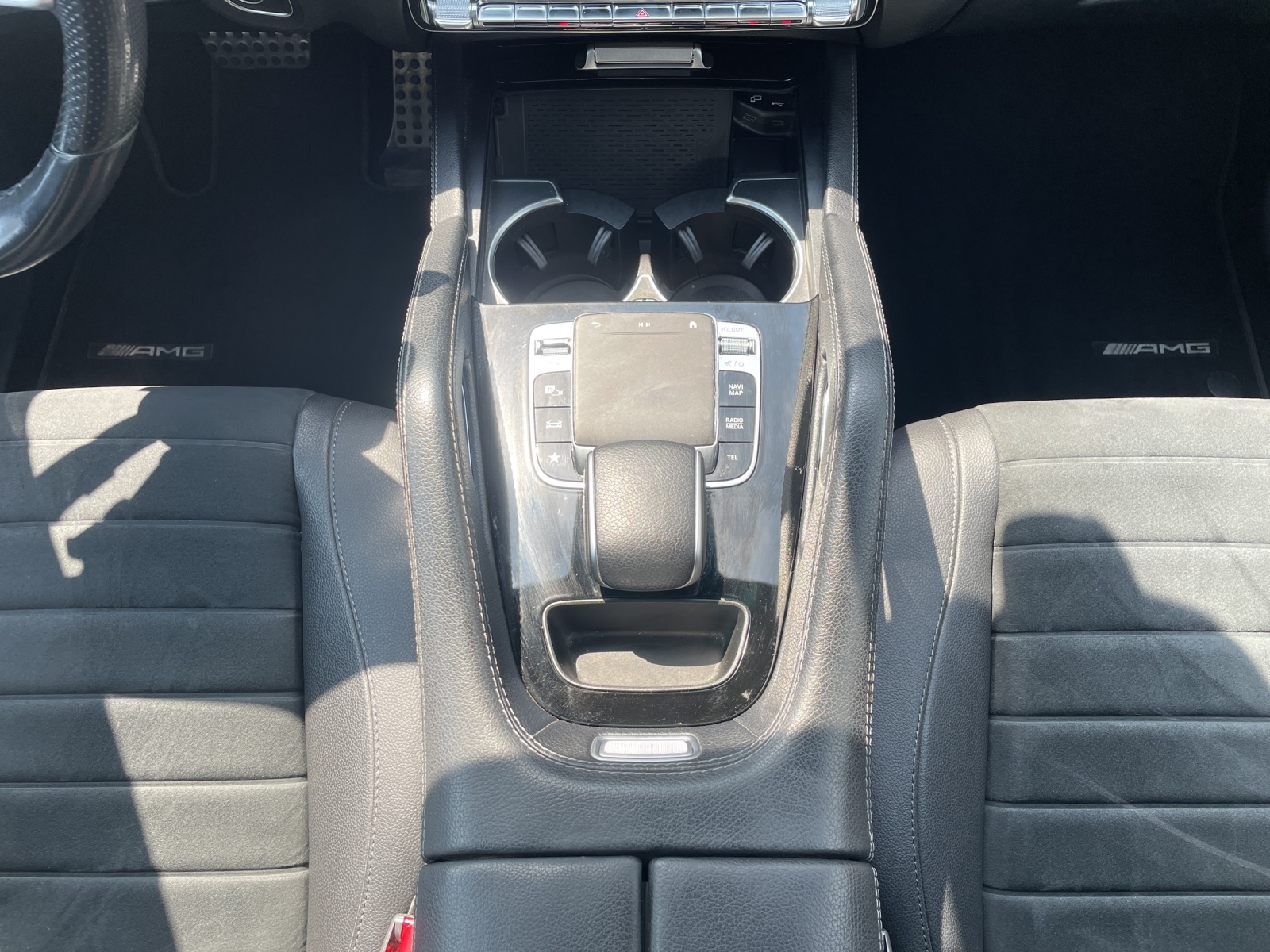 MERCEDES-BENZ GLE 300 d 4Matic AMG Line 9G-Tronic-image-14