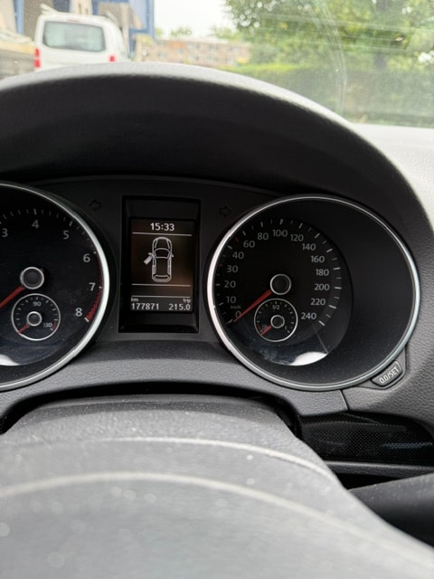 VW Golf 1.4 TSI Team DSG-image-5