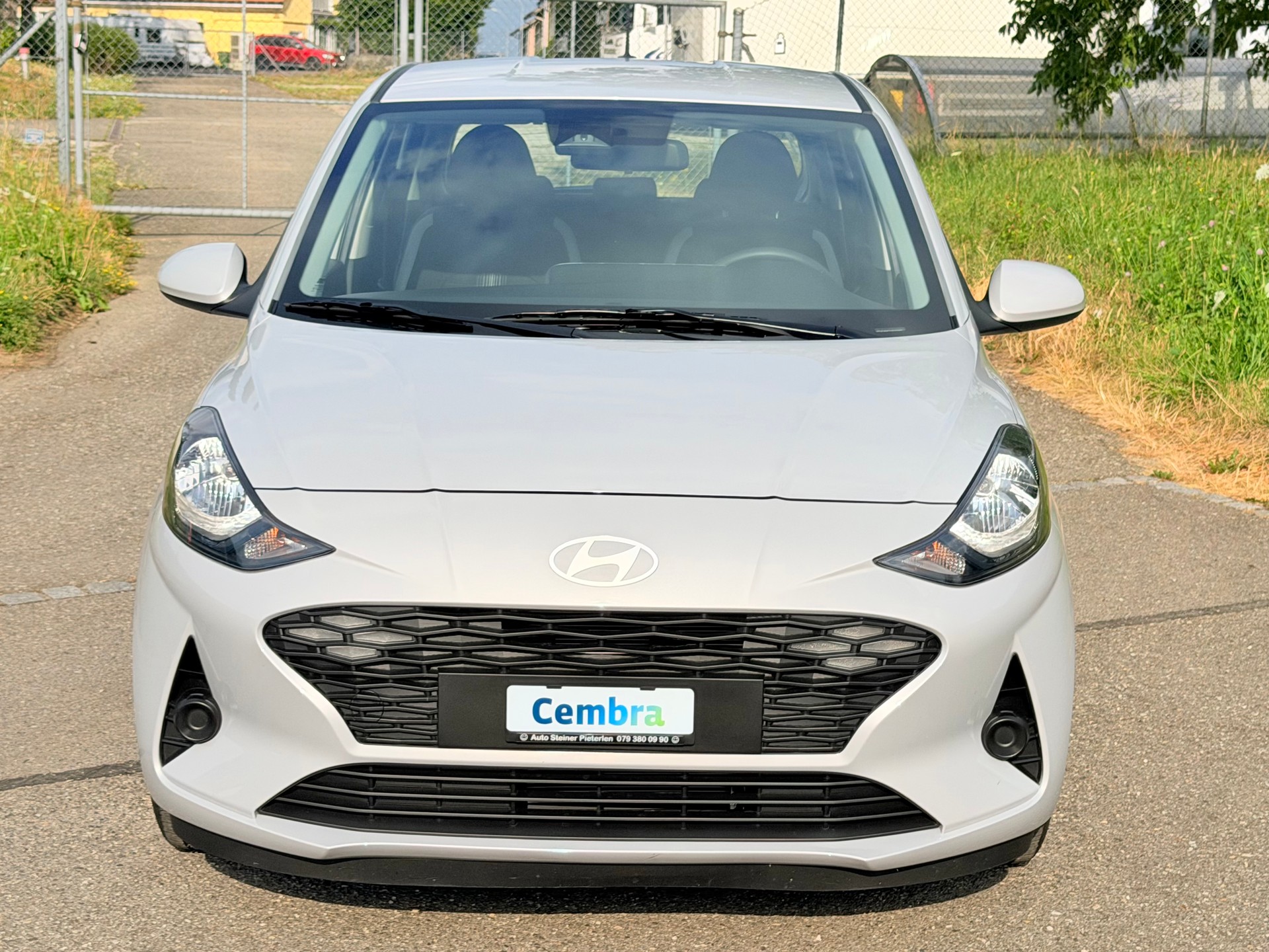HYUNDAI NEU: i10 1.0 "ORIGO" AUTOMAT NUR 260 KM !! CH WAGEN MIT VOLLGARANTIE 5 JAHRE !! SONDERFARBE NEU !!-image-6