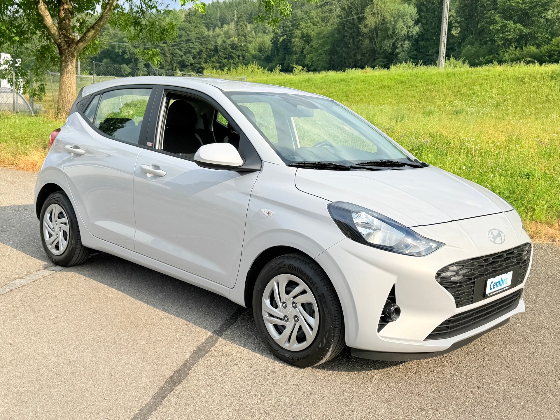 HYUNDAI NEU: i10 1.0 "ORIGO" AUTOMAT NUR 260 KM !! CH WAGEN MIT VOLLGARANTIE 5 JAHRE !! SONDERFARBE NEU !!-image-7