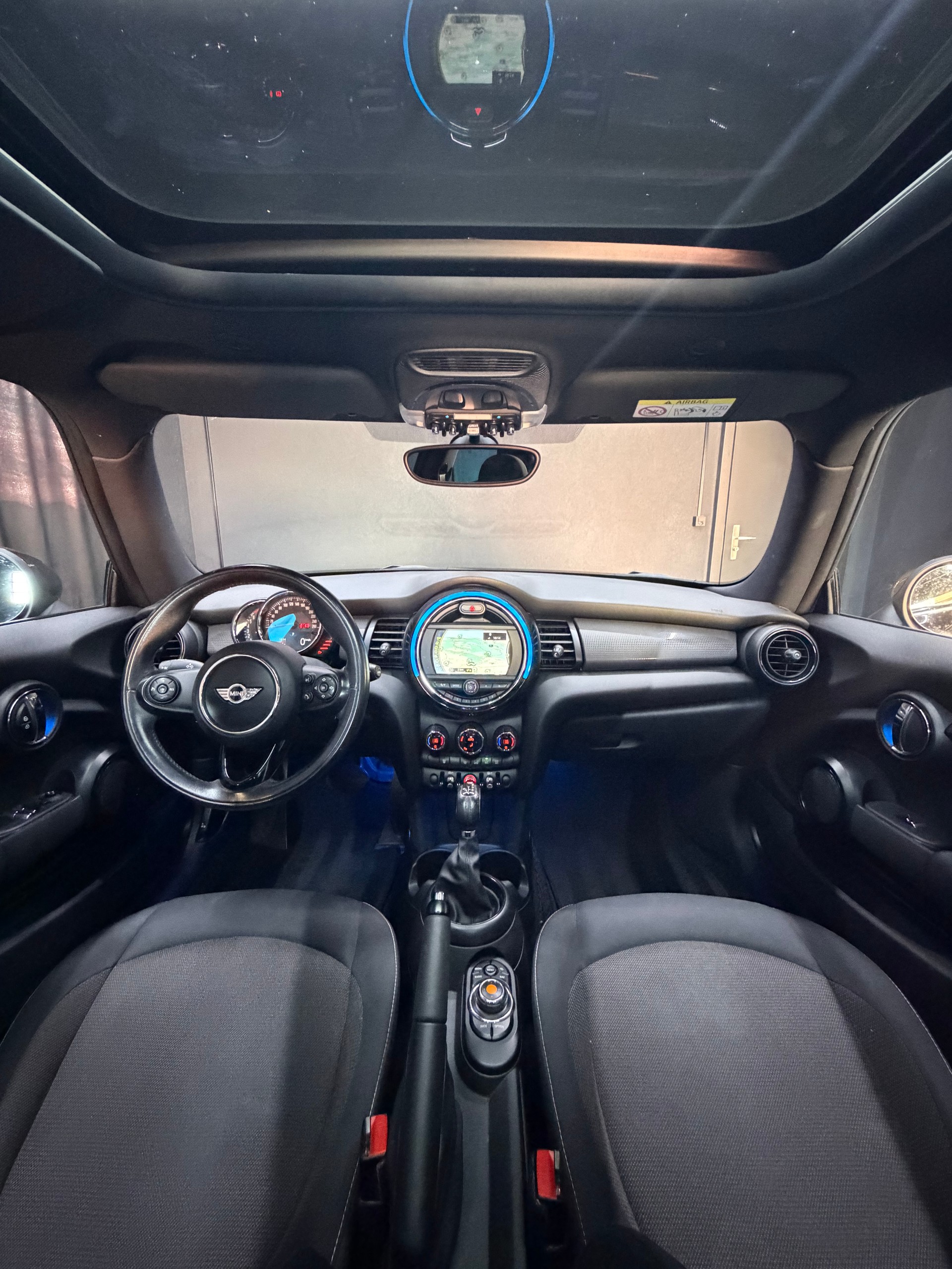 MINI Cooper Steptronic-image-10