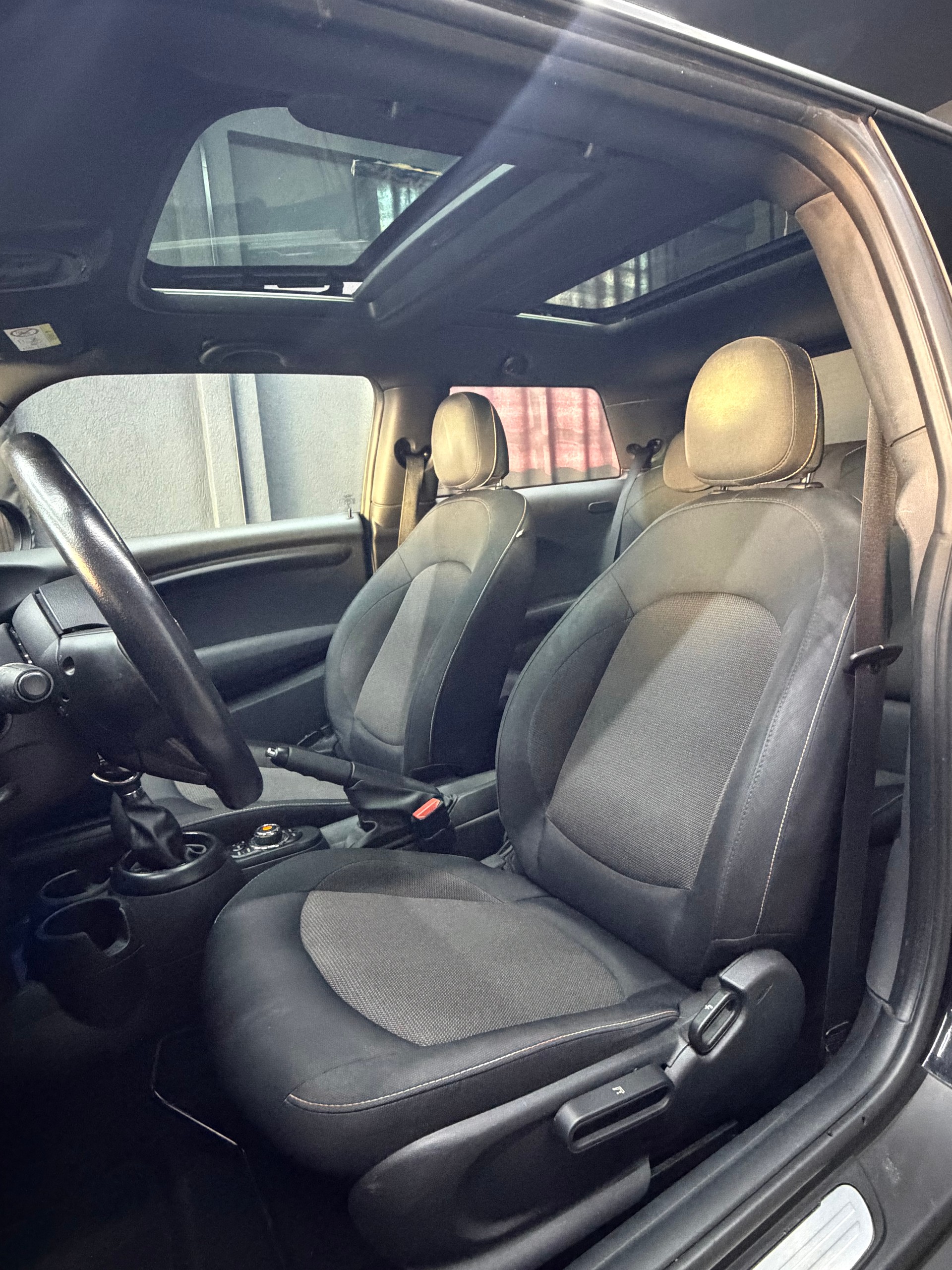 MINI Cooper Steptronic-image-6