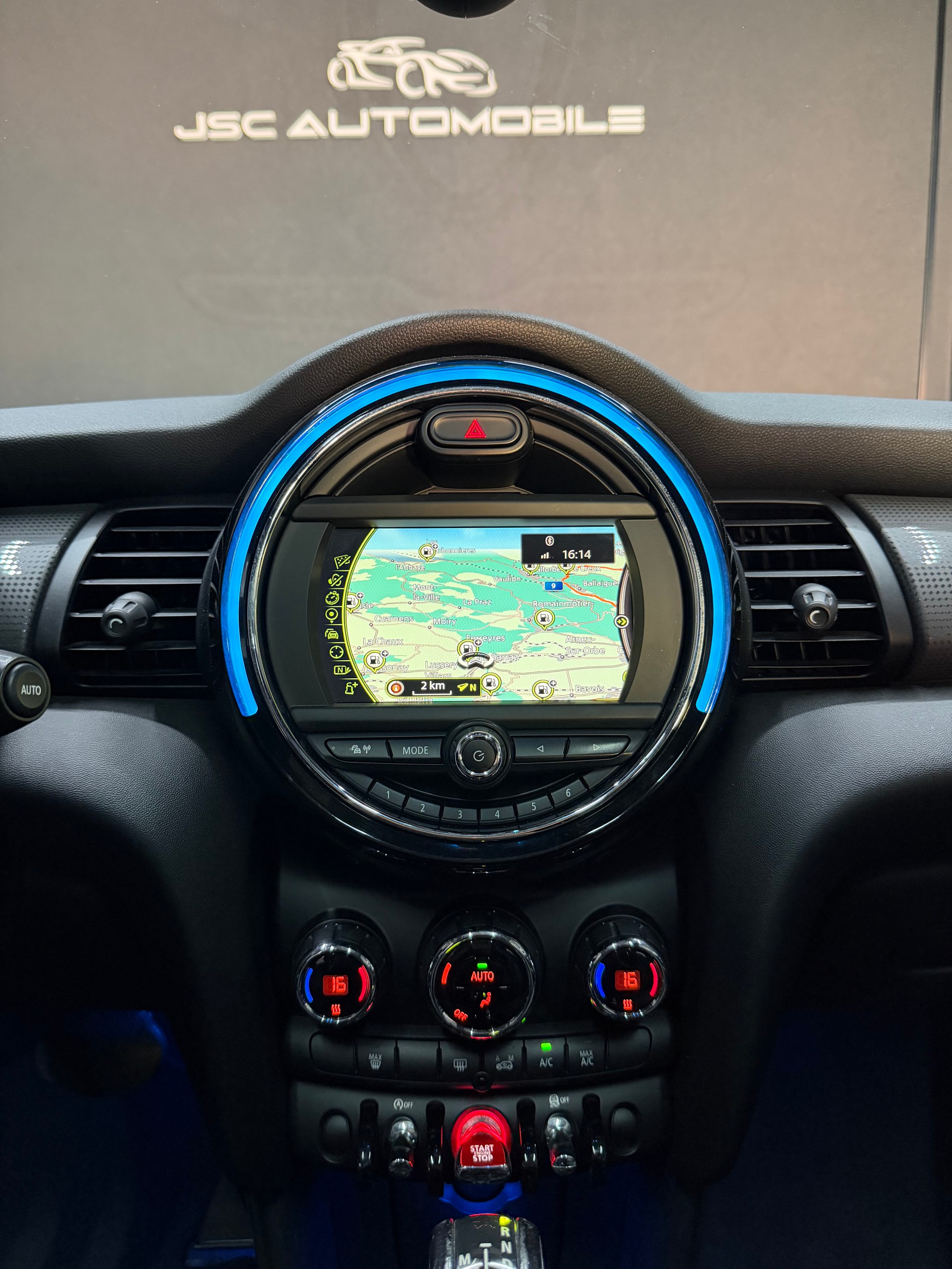 MINI Cooper Steptronic-image-11