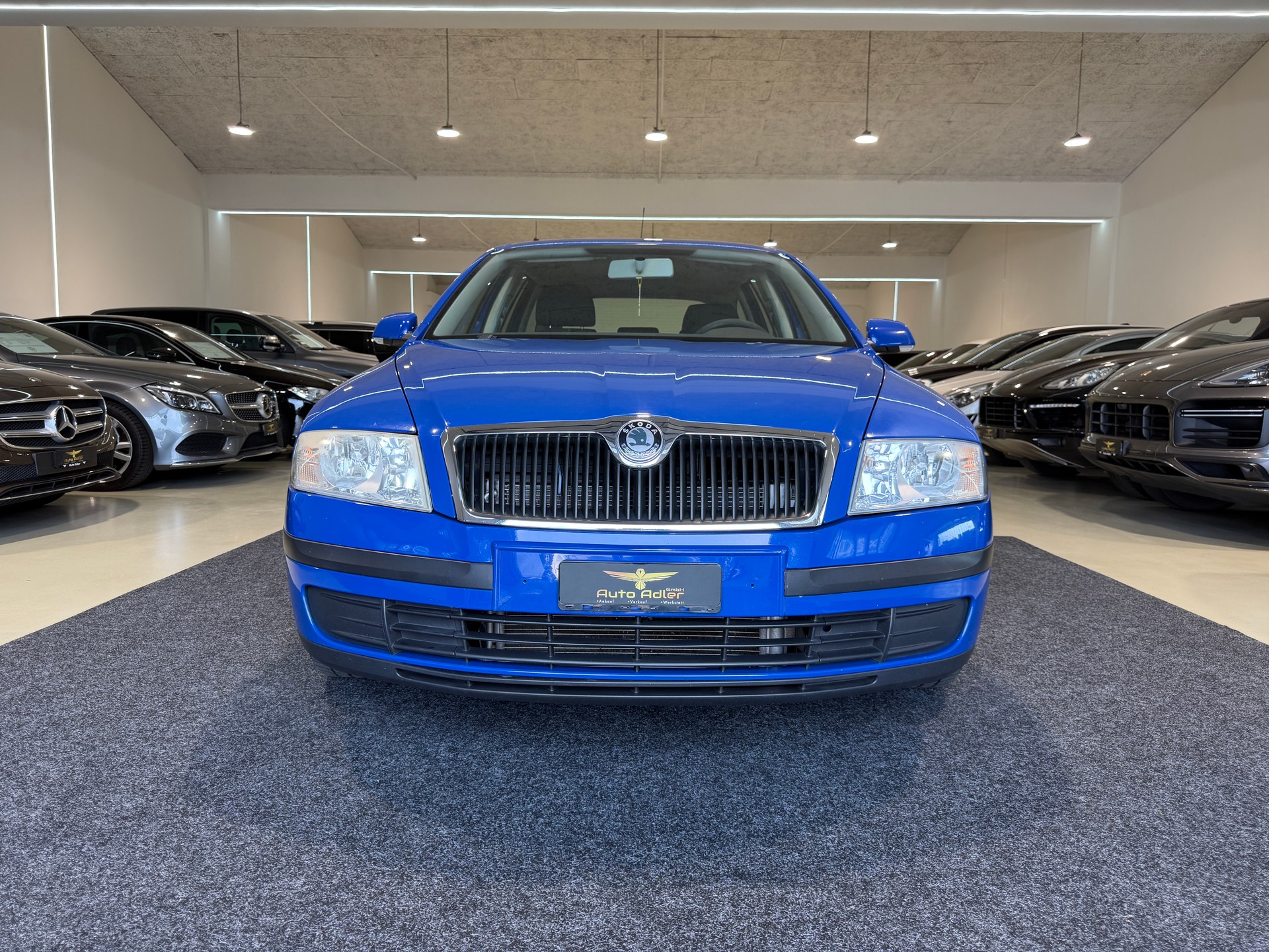 SKODA Octavia 1.9 TDI Adventure 4x4-image-0