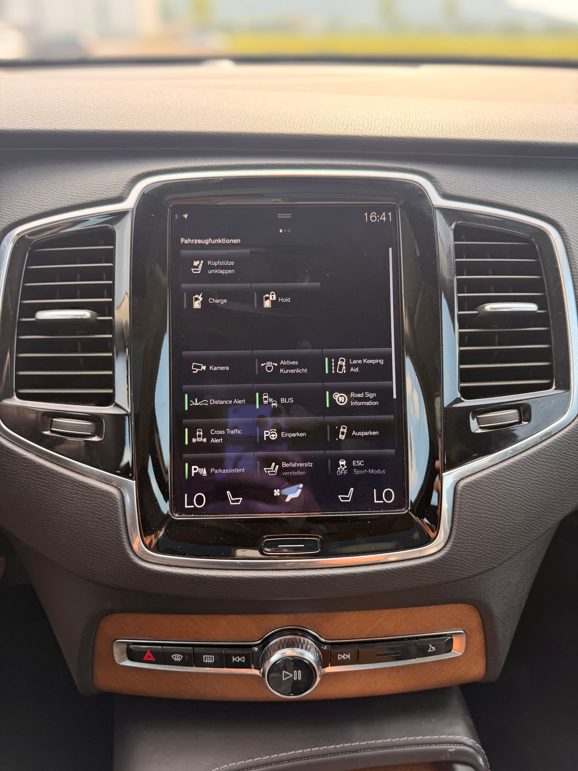 VOLVO XC90 T8 AWD Inscription Geartronic-image-20