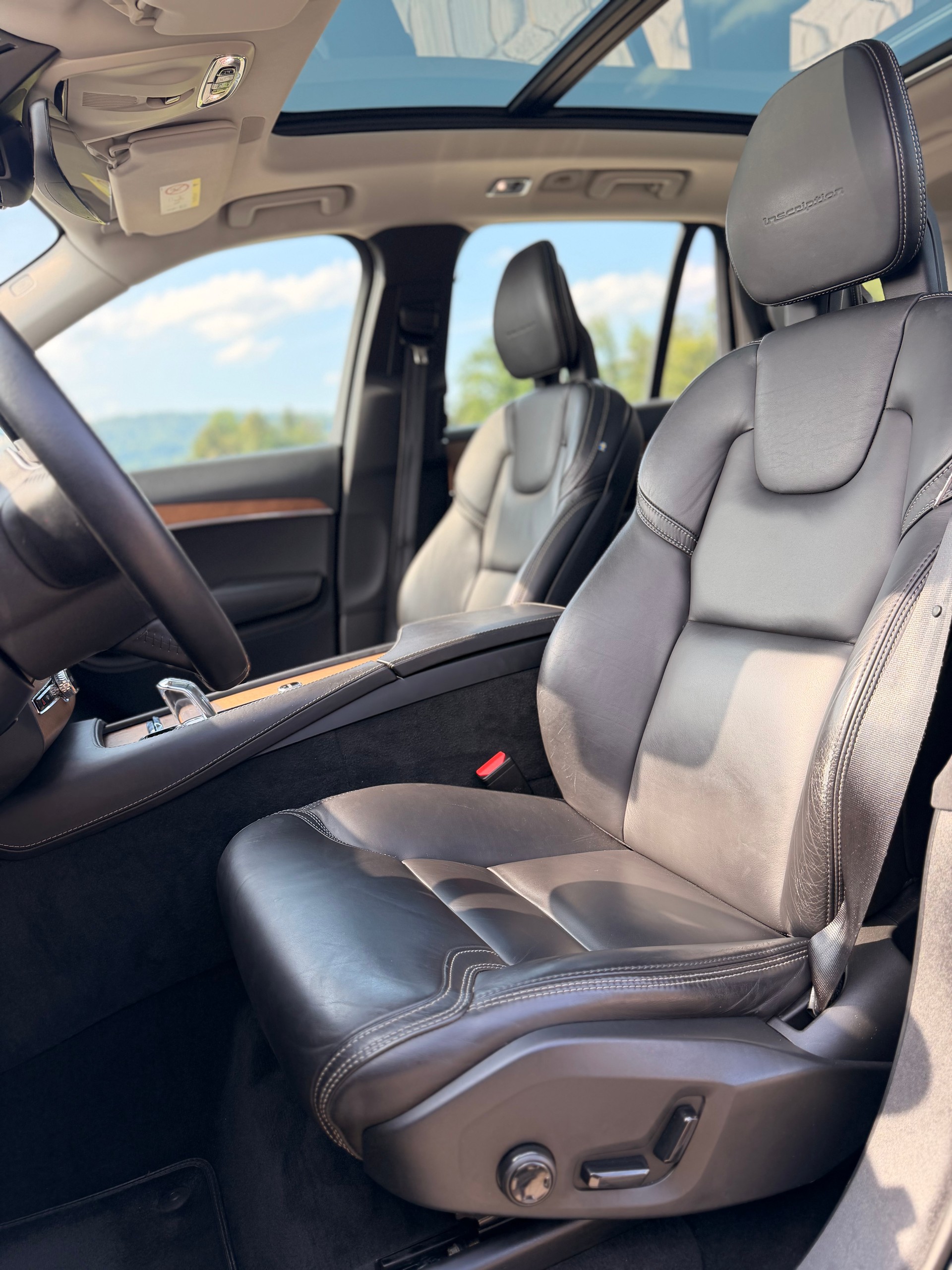VOLVO XC90 T8 AWD Inscription Geartronic-image-16
