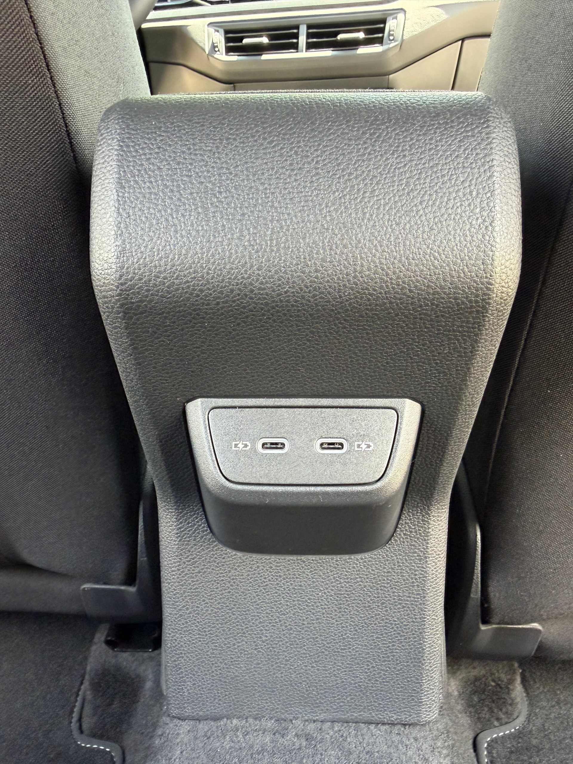 VW Polo 1.0 TSI R-Line DSG-image-13