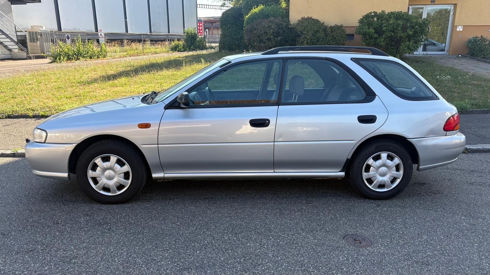 SUBARU Impreza 2.0 A Fresh-image-3
