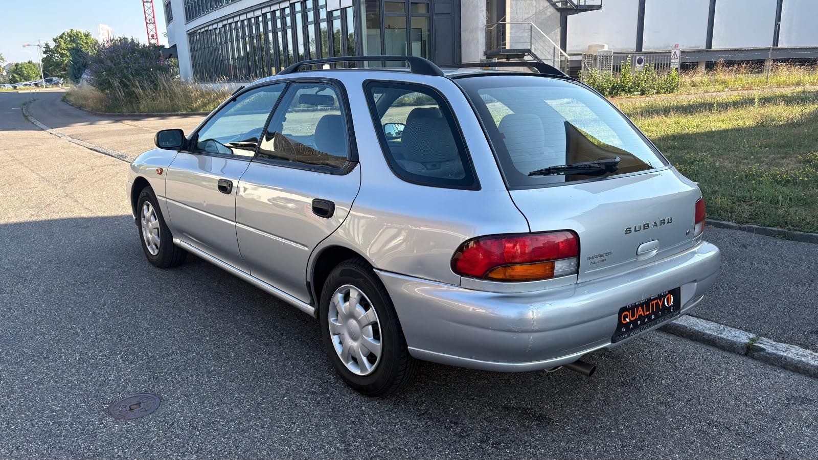 SUBARU Impreza 2.0 A Fresh-image-5