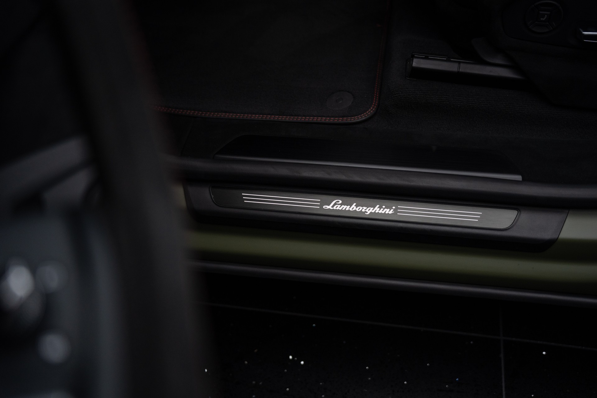 LAMBORGHINI Urus Performante-image-19