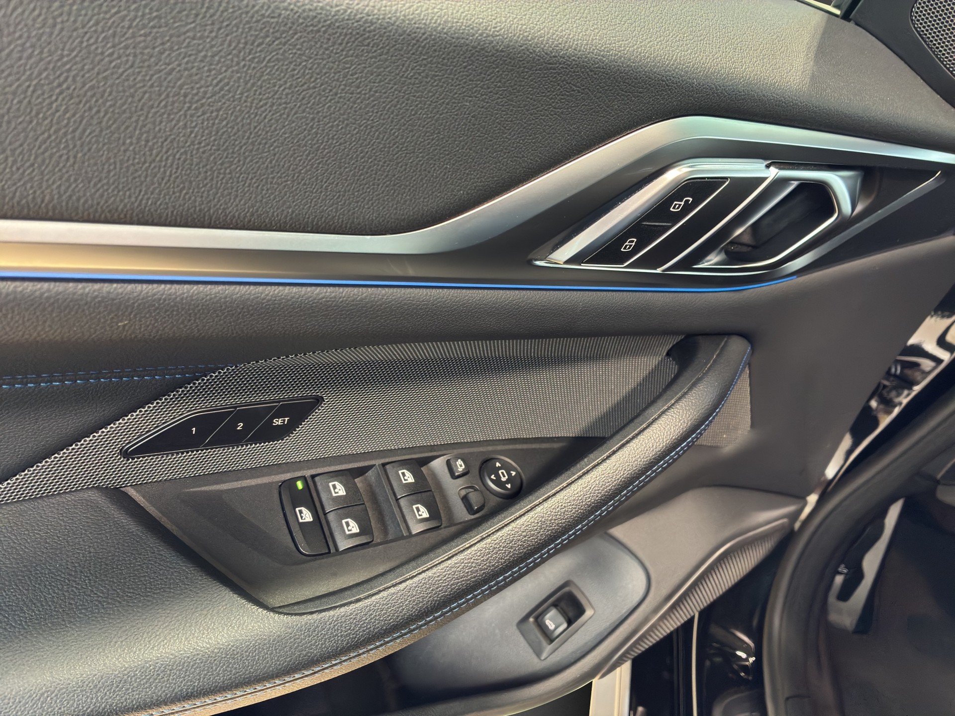 BMW i4 M50-image-9