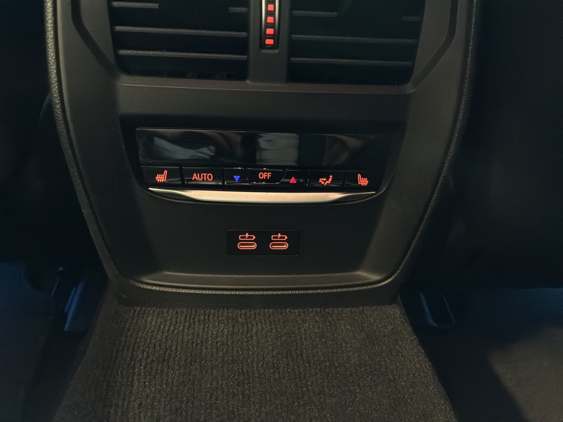 BMW i4 M50-image-16