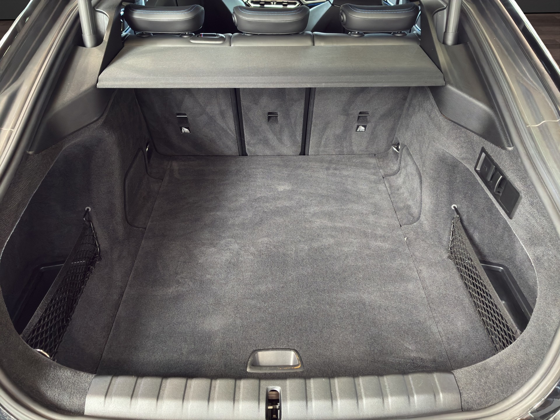 BMW i4 M50-image-13