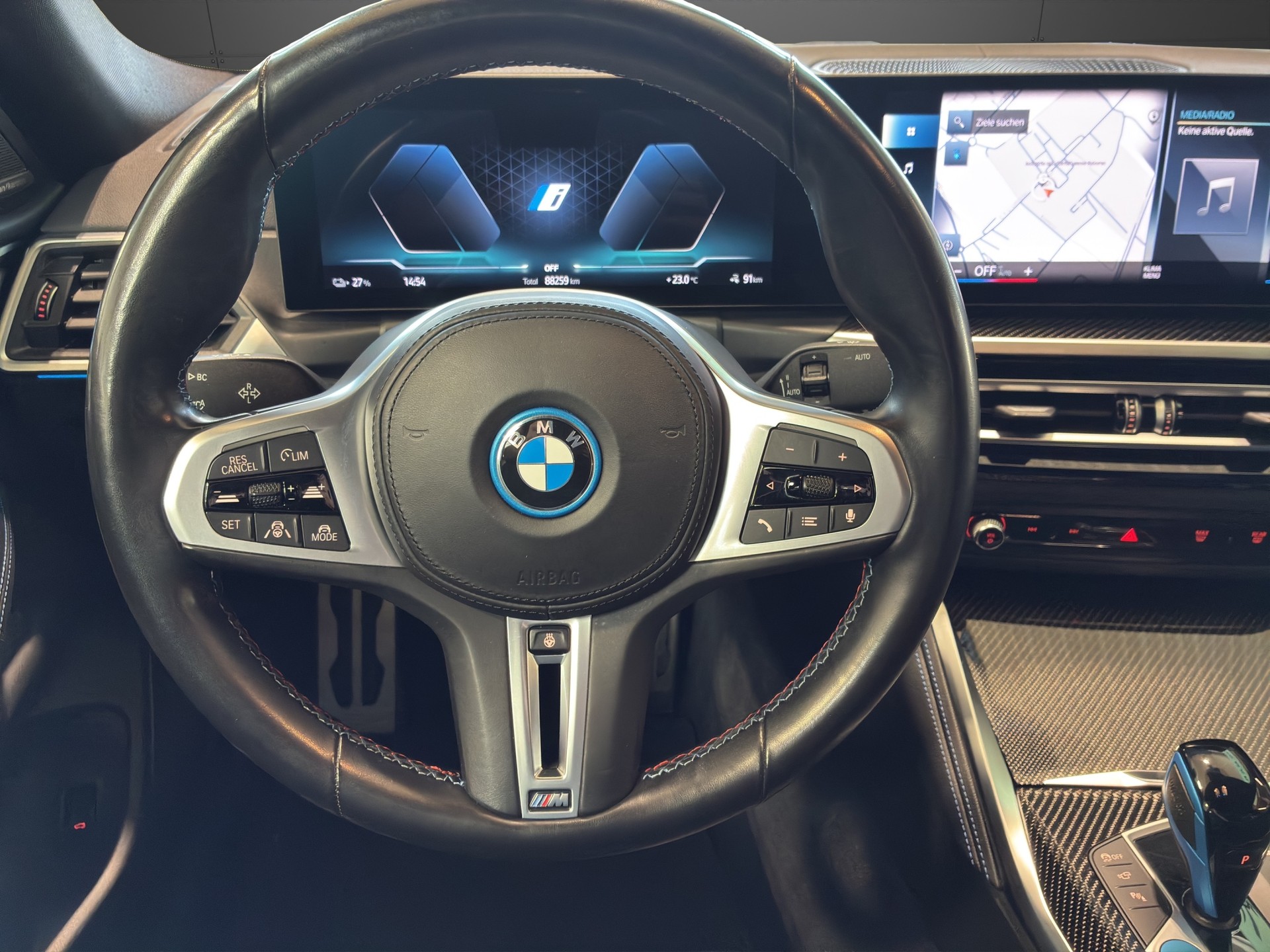 BMW i4 M50-image-11