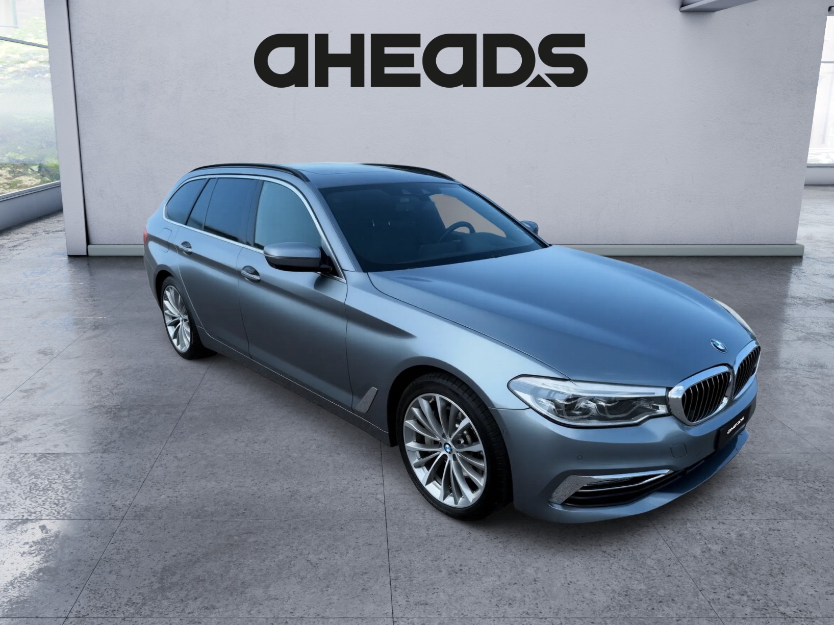 BMW 530i xDrive Touring Luxury Line Steptronic-image-4