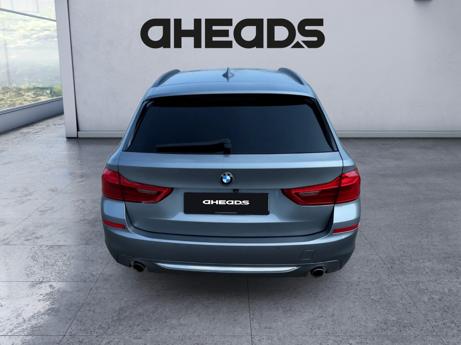 BMW 530i xDrive Touring Luxury Line Steptronic-image-7