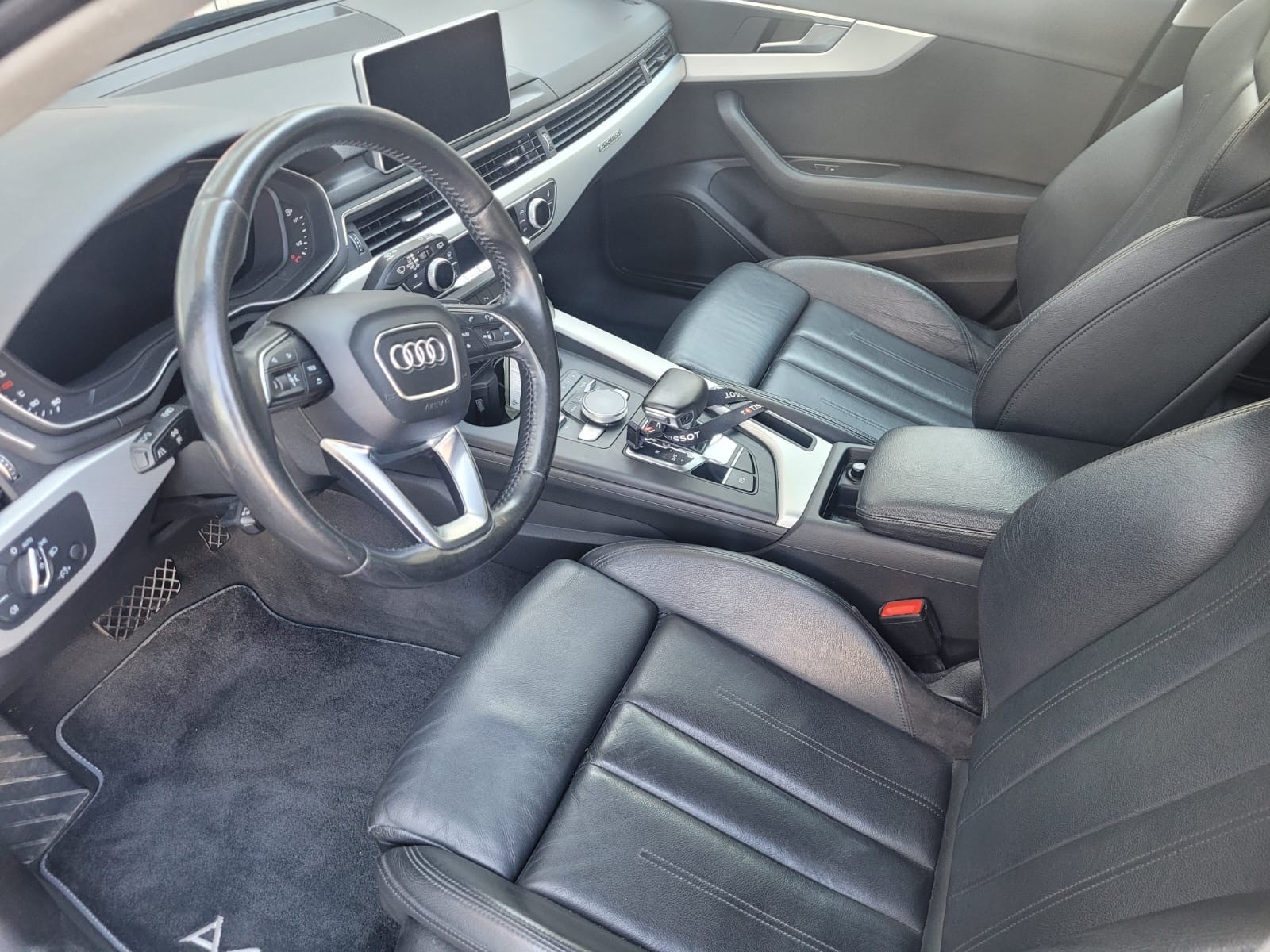 AUDI A4 allroad 3.0 TDI quattro S-tronic-image-7