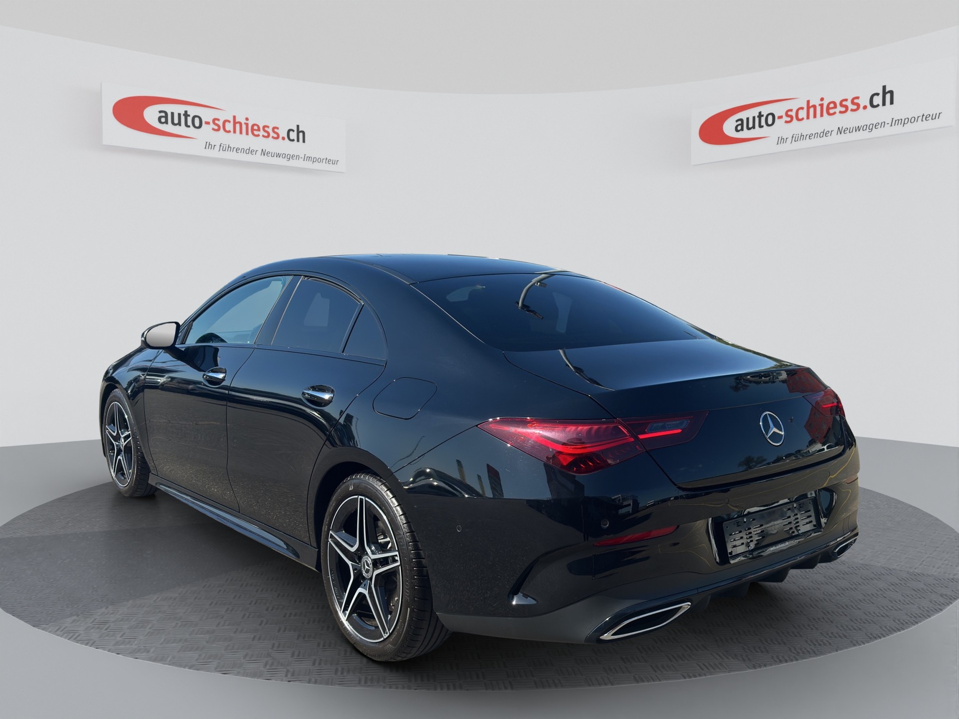 MERCEDES-BENZ CLA 200 7G-DCT AMG Line Night-image-2