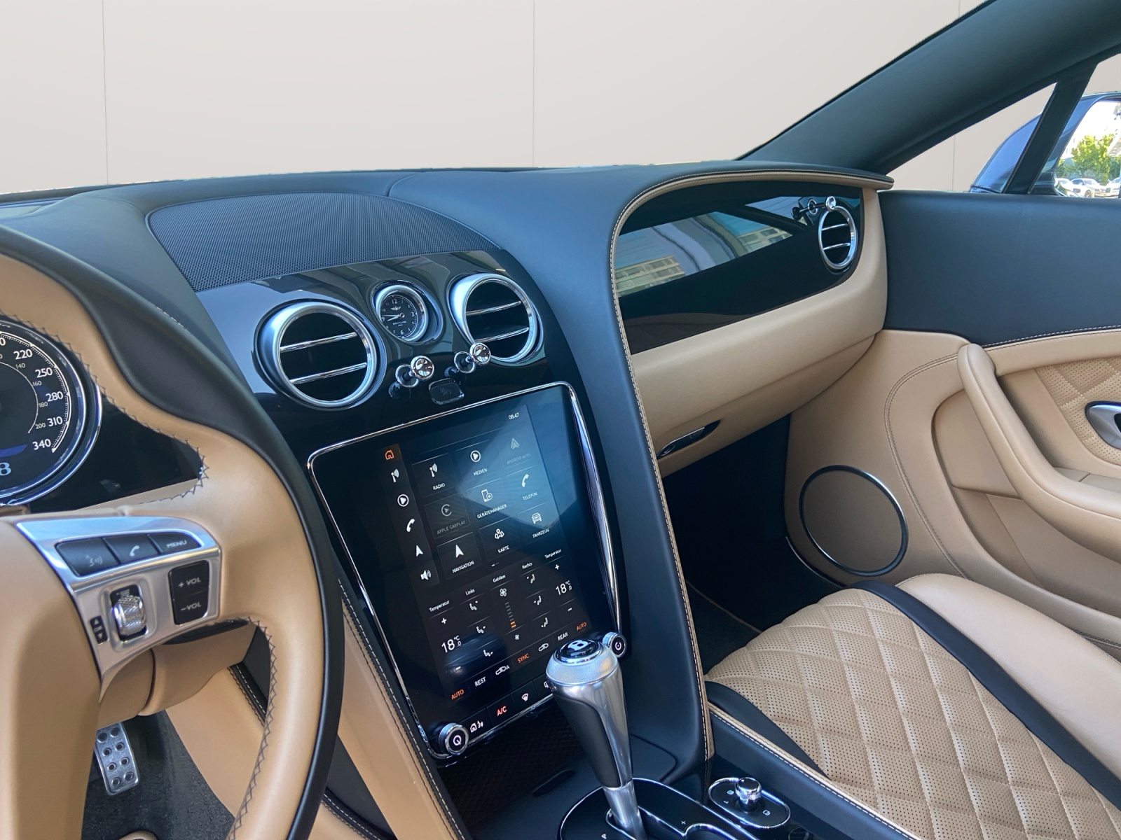 BENTLEY Continental GT 4.0 V8 S Mit dem neuesten, perfekt integrierten Navigationssystem (2026)! Mit Apple CarPlay usw.-image-12