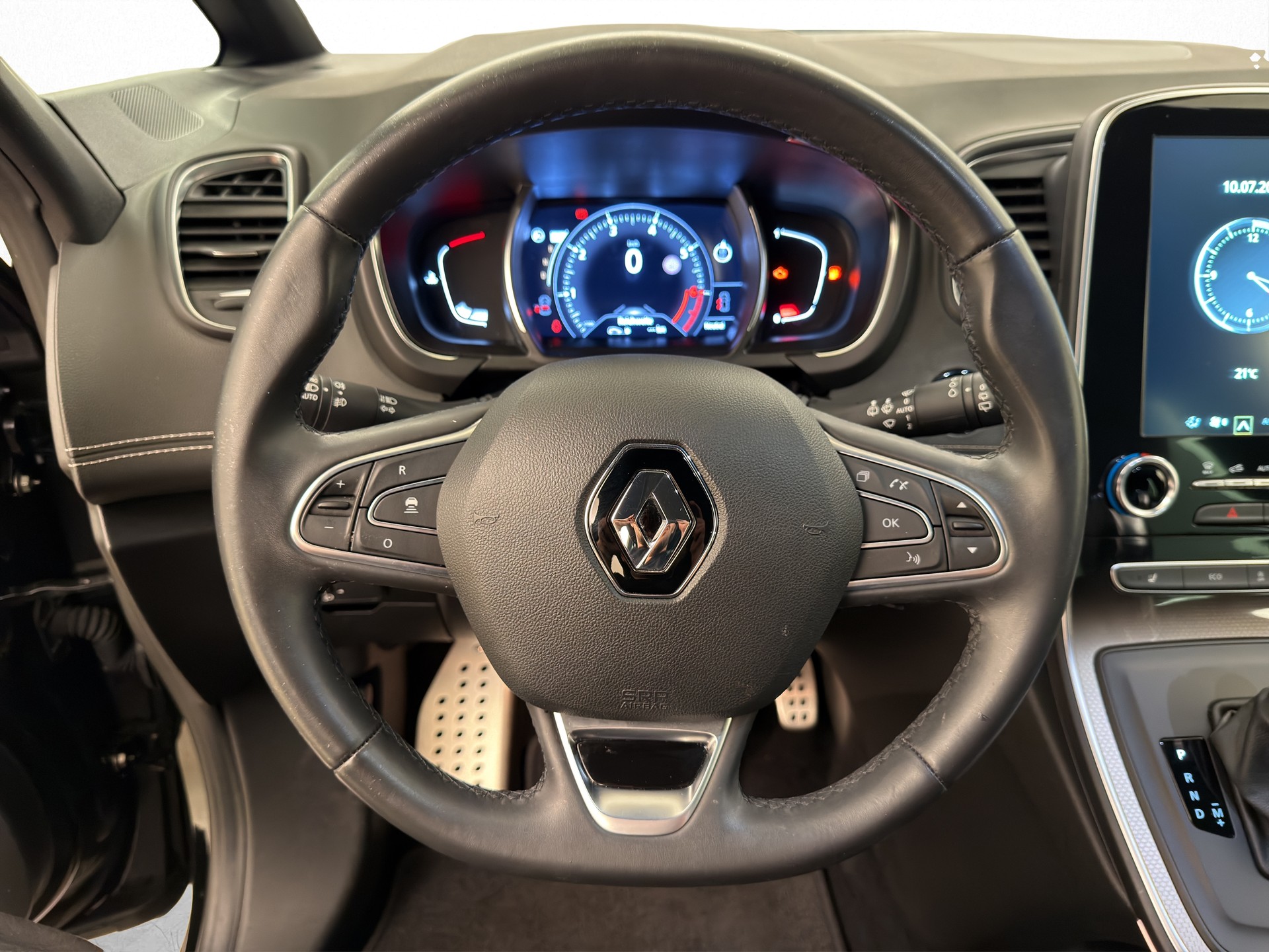 RENAULT Grand Scénic Executive TCe 160-image-8