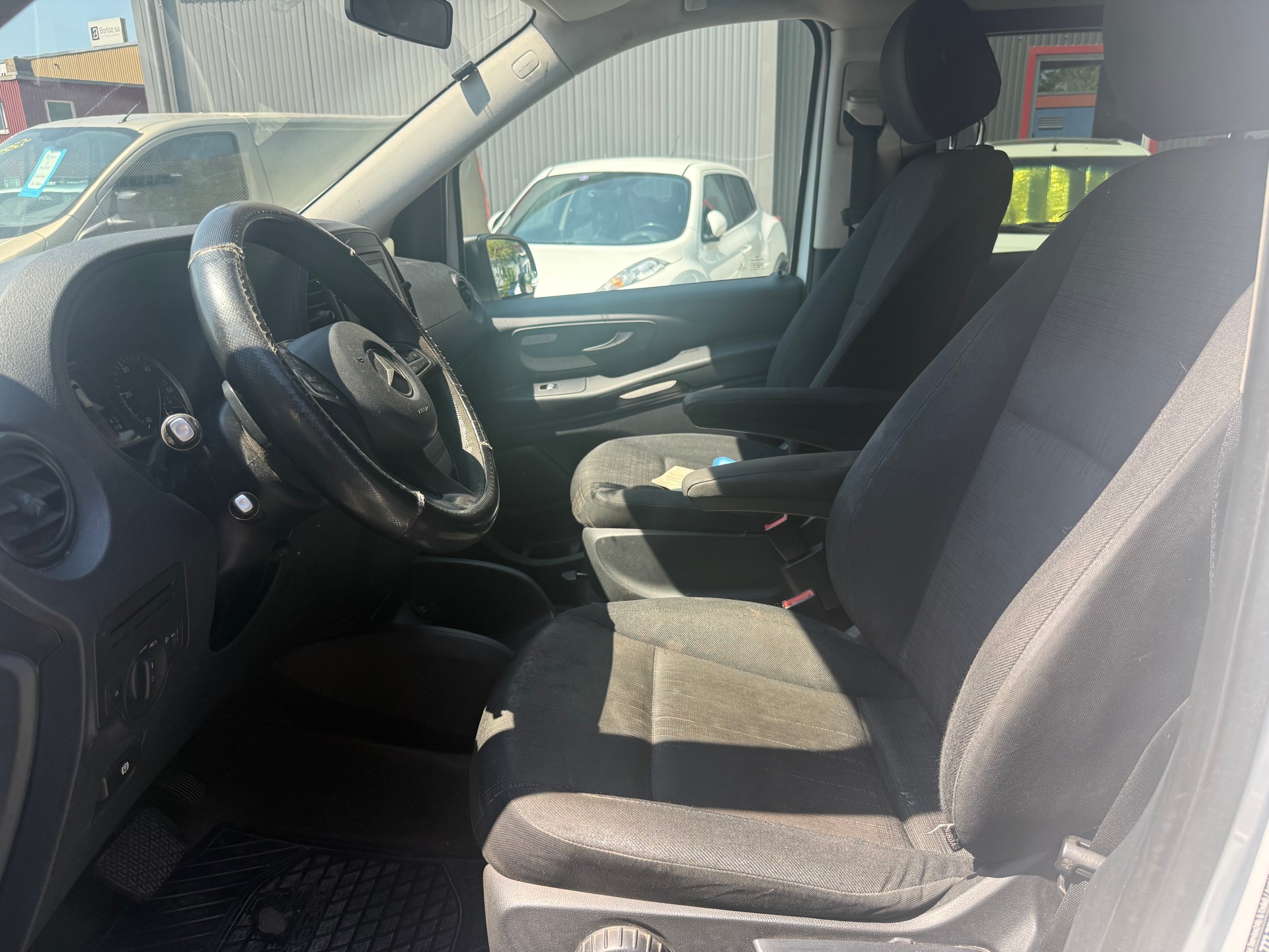MERCEDES-BENZ Vito 119 BlueTEC Tourer Select EL 7G-Tronic-image-6
