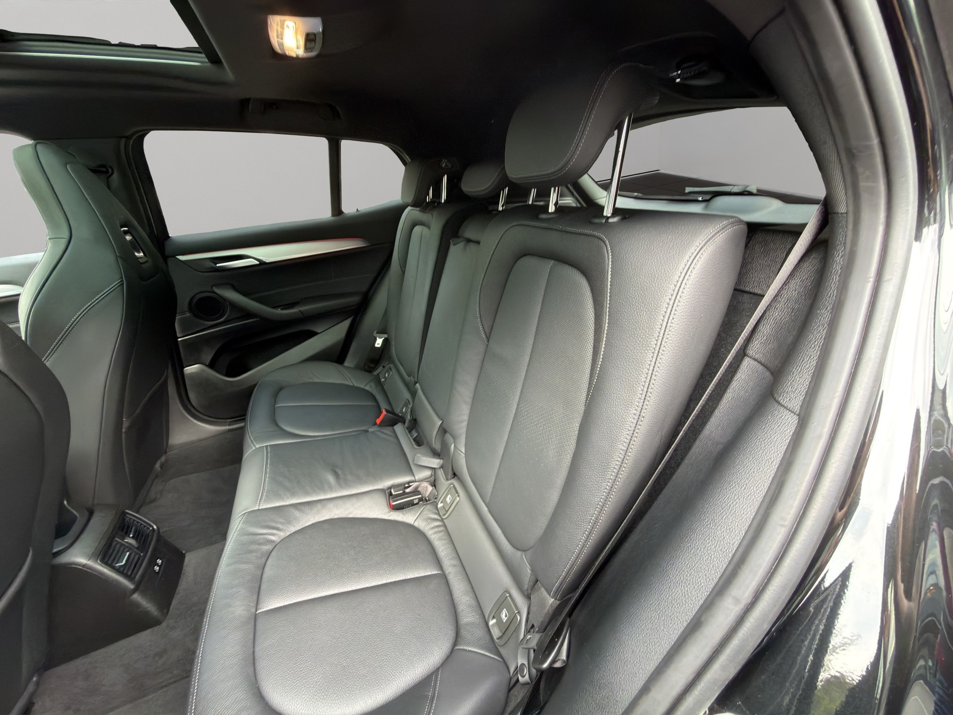BMW X2 M35i Steptronic-image-17