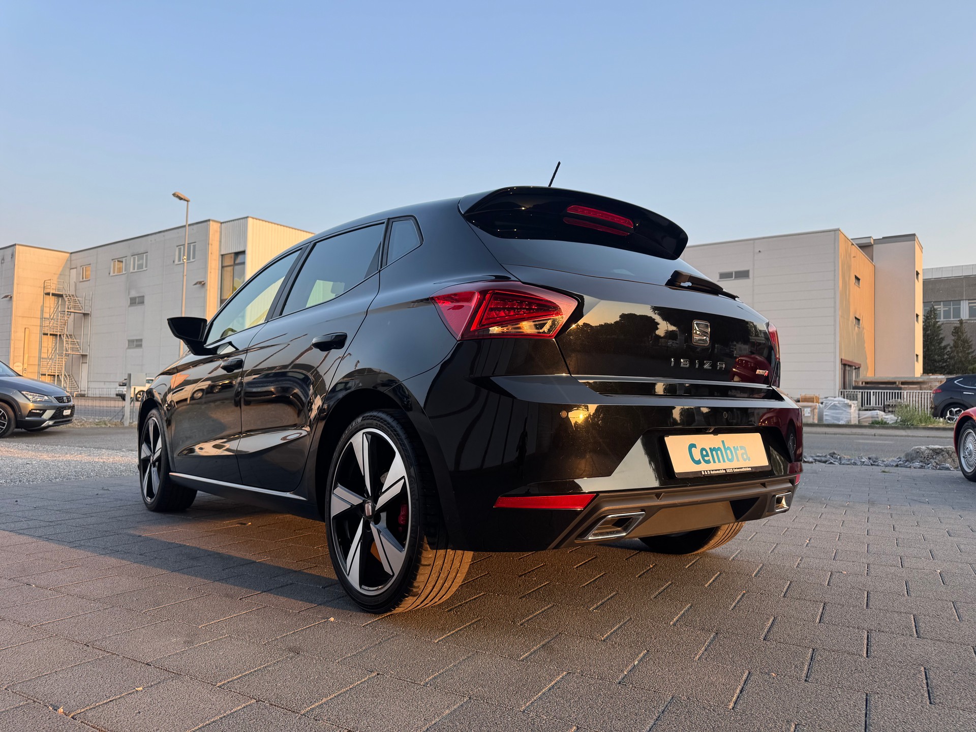 SEAT Ibiza 1.5 TSI EVO Swiss FR-image-6