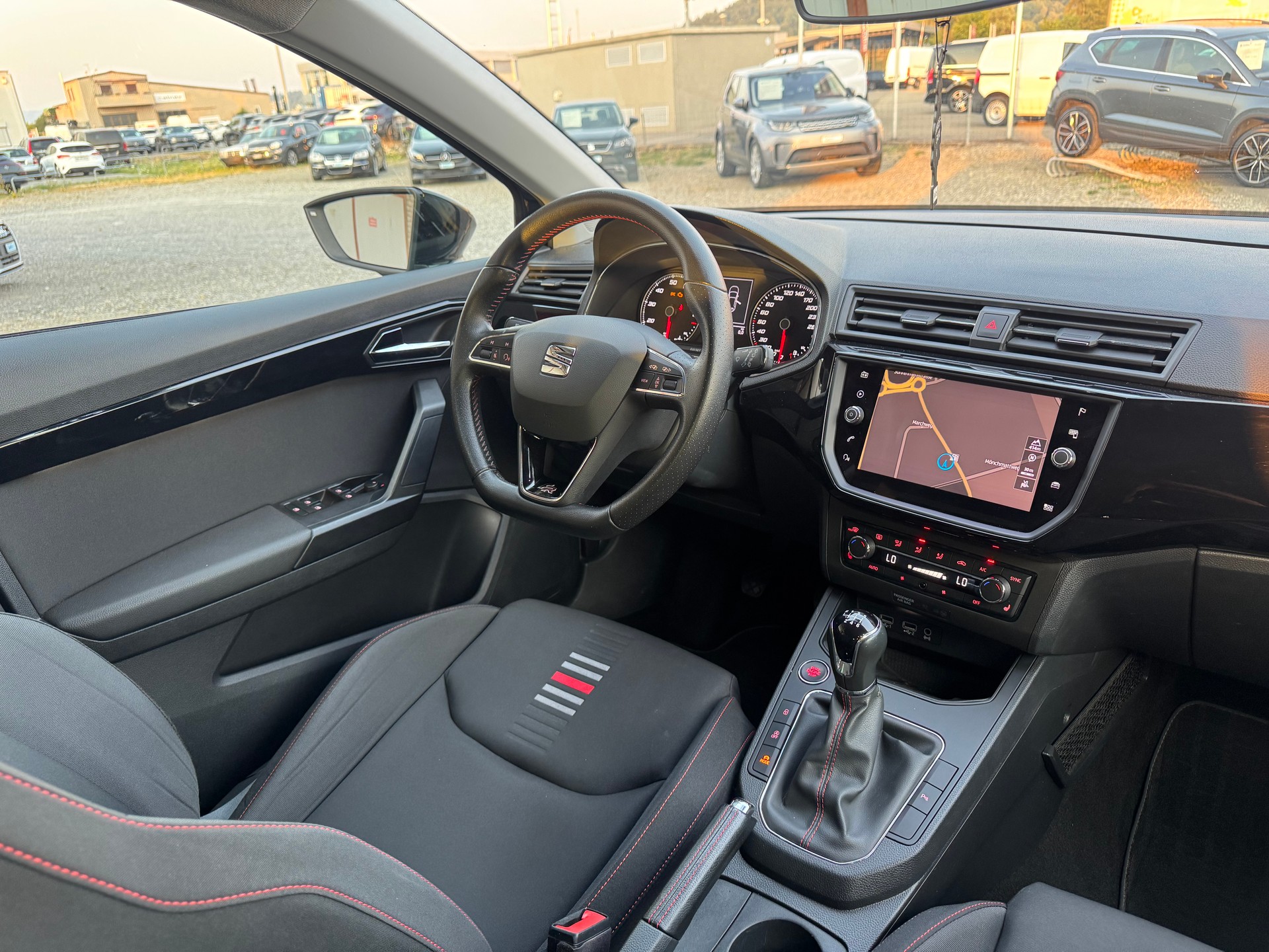 SEAT Ibiza 1.5 TSI EVO Swiss FR-image-9