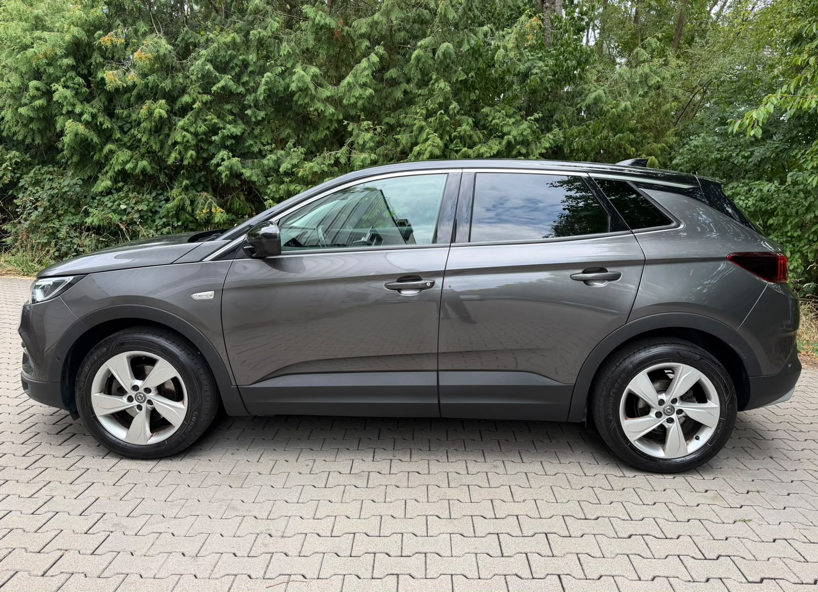 OPEL Grandland X 1.2i TP Excellence Automatik-image-1