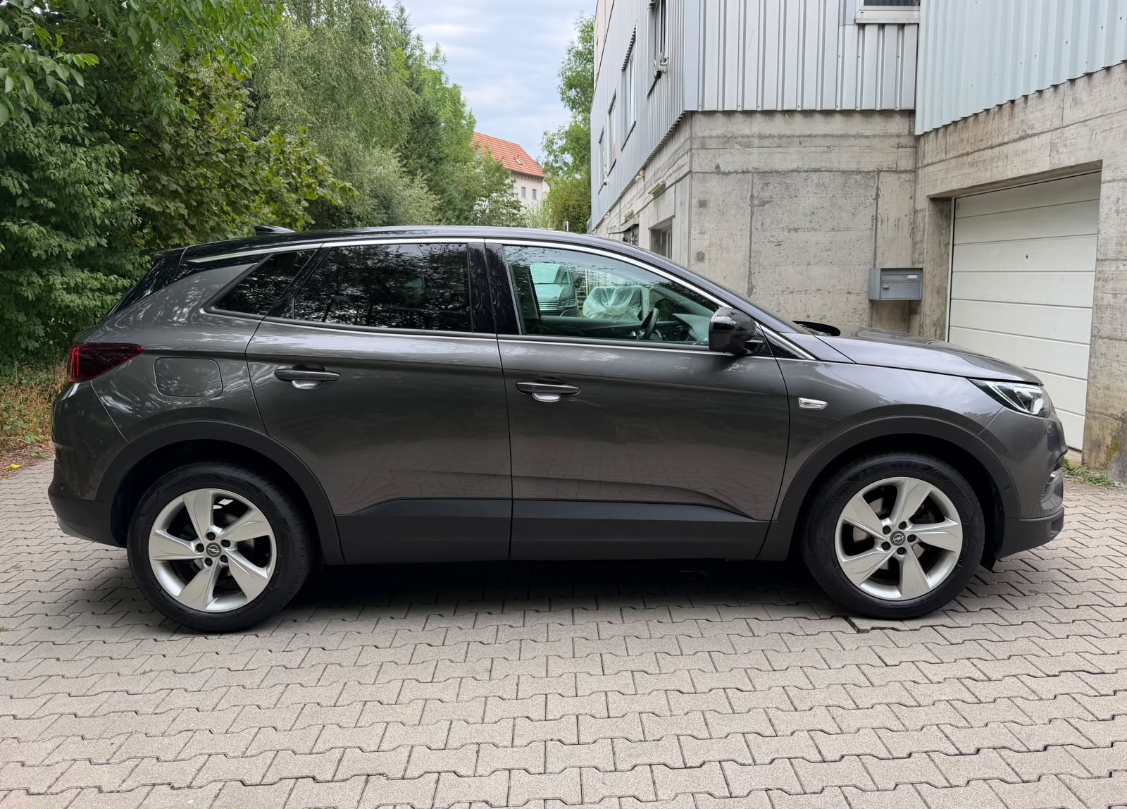 OPEL Grandland X 1.2i TP Excellence Automatik-image-5
