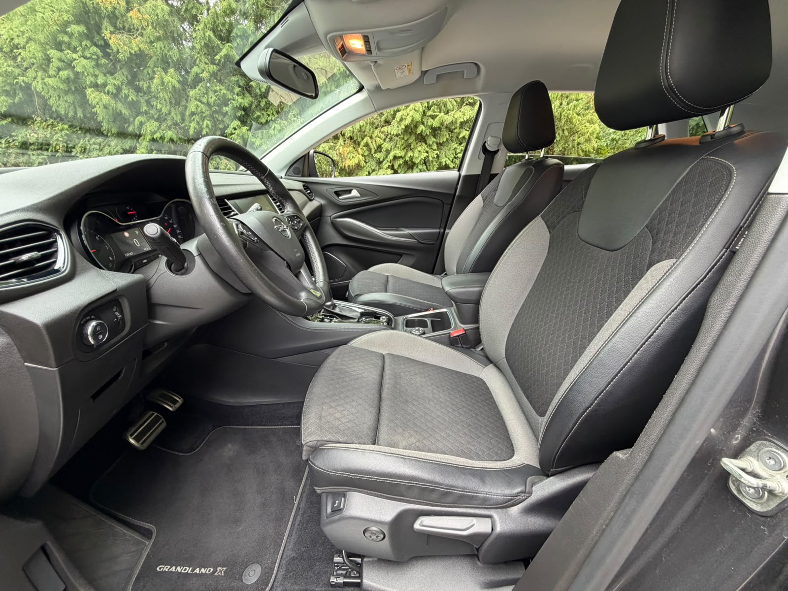 OPEL Grandland X 1.2i TP Excellence Automatik-image-9