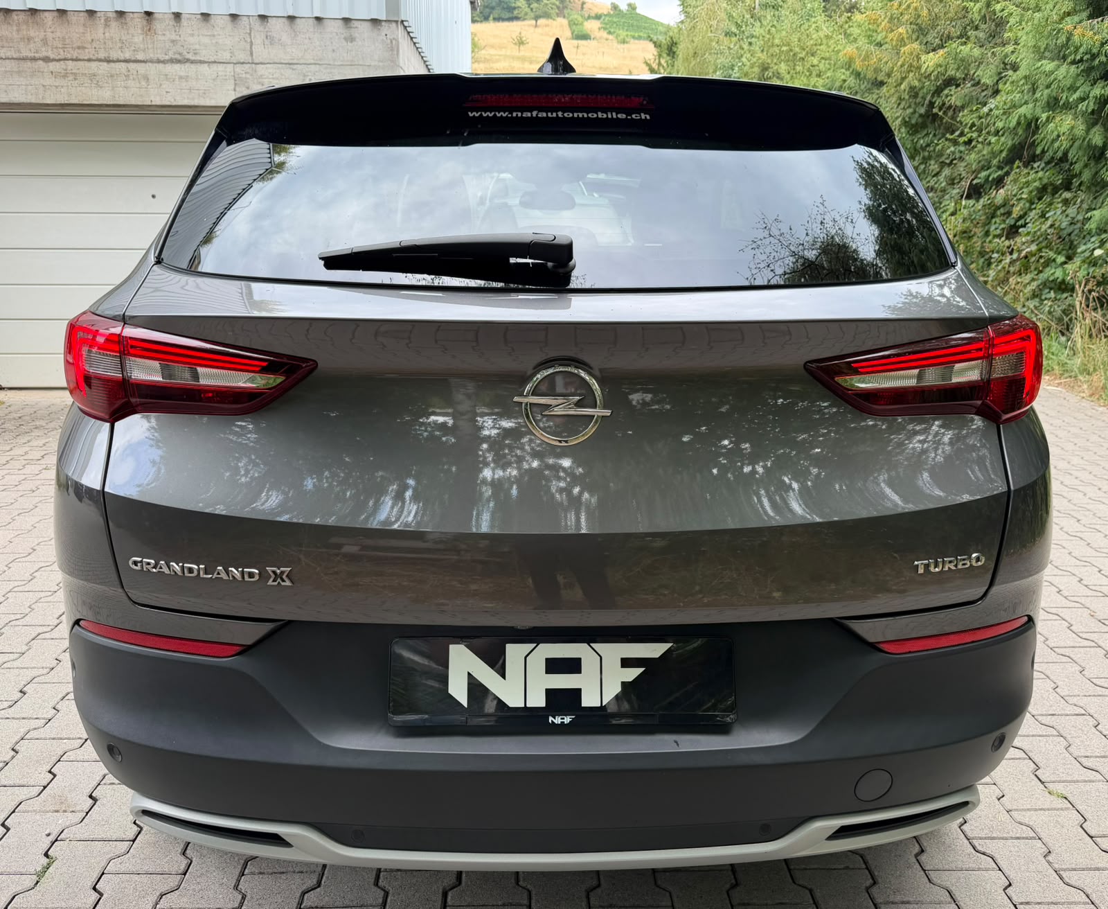 OPEL Grandland X 1.2i TP Excellence Automatik-image-3