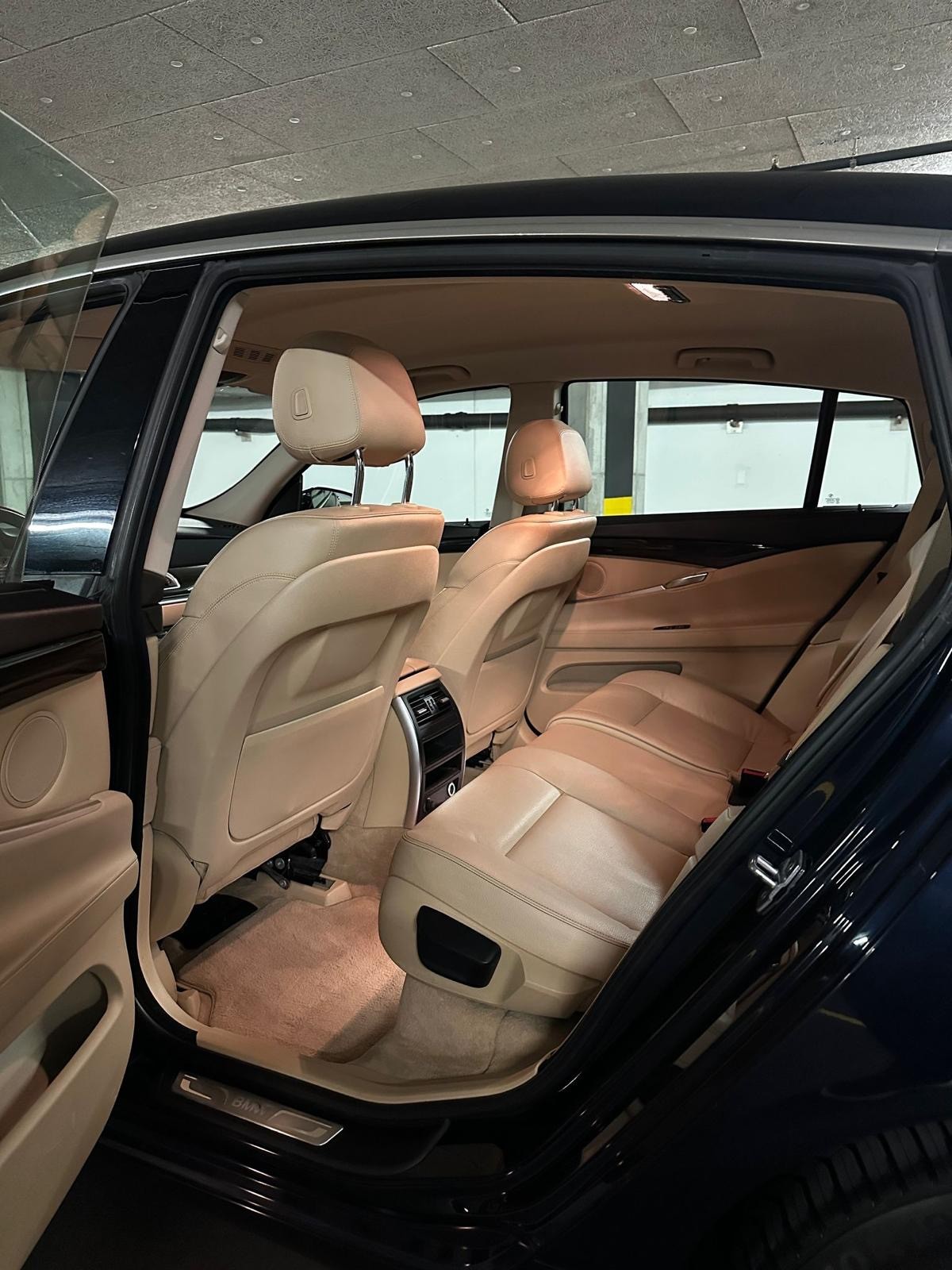 BMW 535i GT Luxury Line Steptronic-image-10