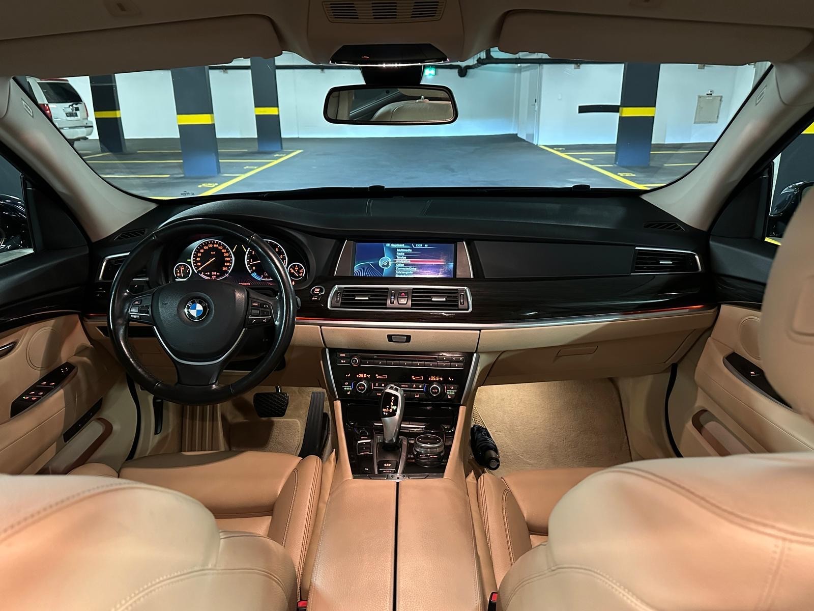 BMW 535i GT Luxury Line Steptronic-image-14